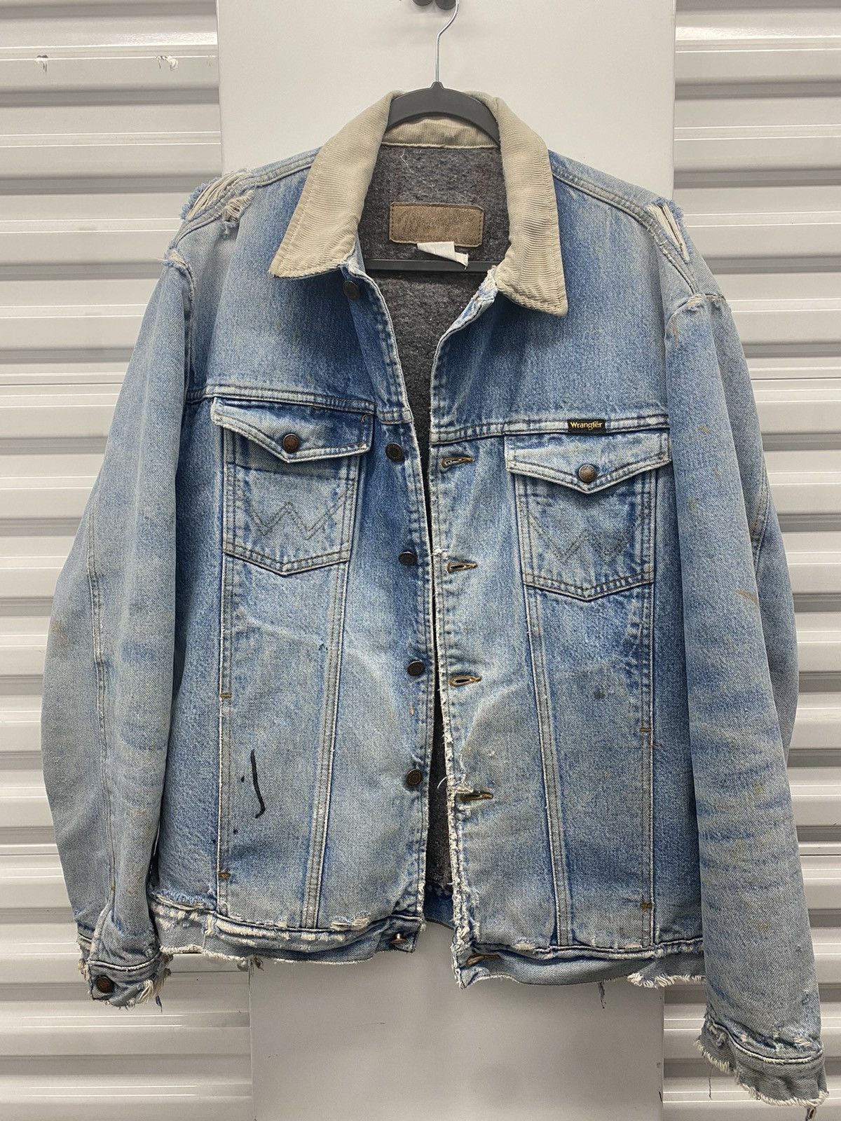 image of Perfect Thrashed Vintage Wrangler Jacket in Denim, Men's (Size XL)