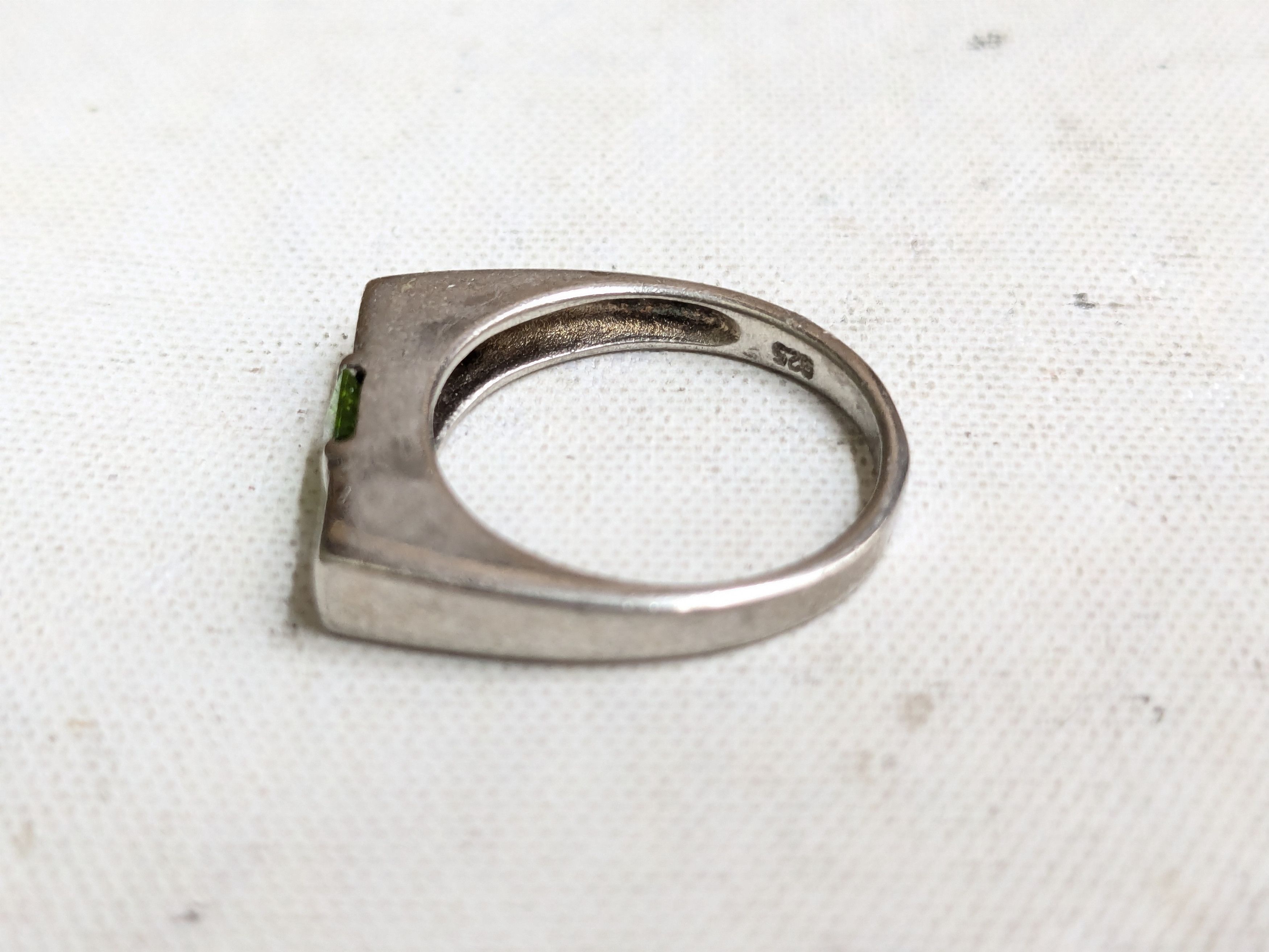 Vintage Vintage Sterling Silver Ring Green Peridot 5.75 Size ONE SIZE - 3 Thumbnail