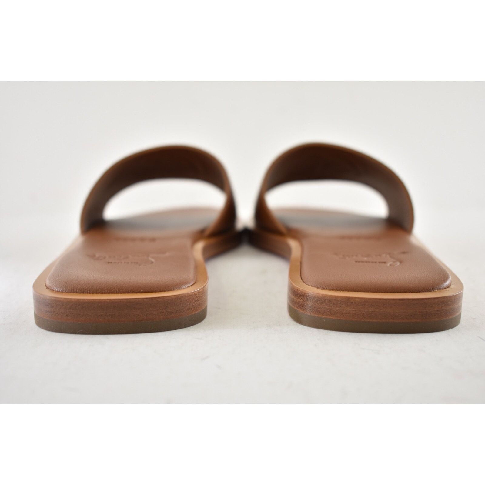 Christian Louboutin Christian Louboutin CL Mule Flat Cuoio Brown Leather Slide Size US 9.5 / IT 39.5 - 14 Thumbnail