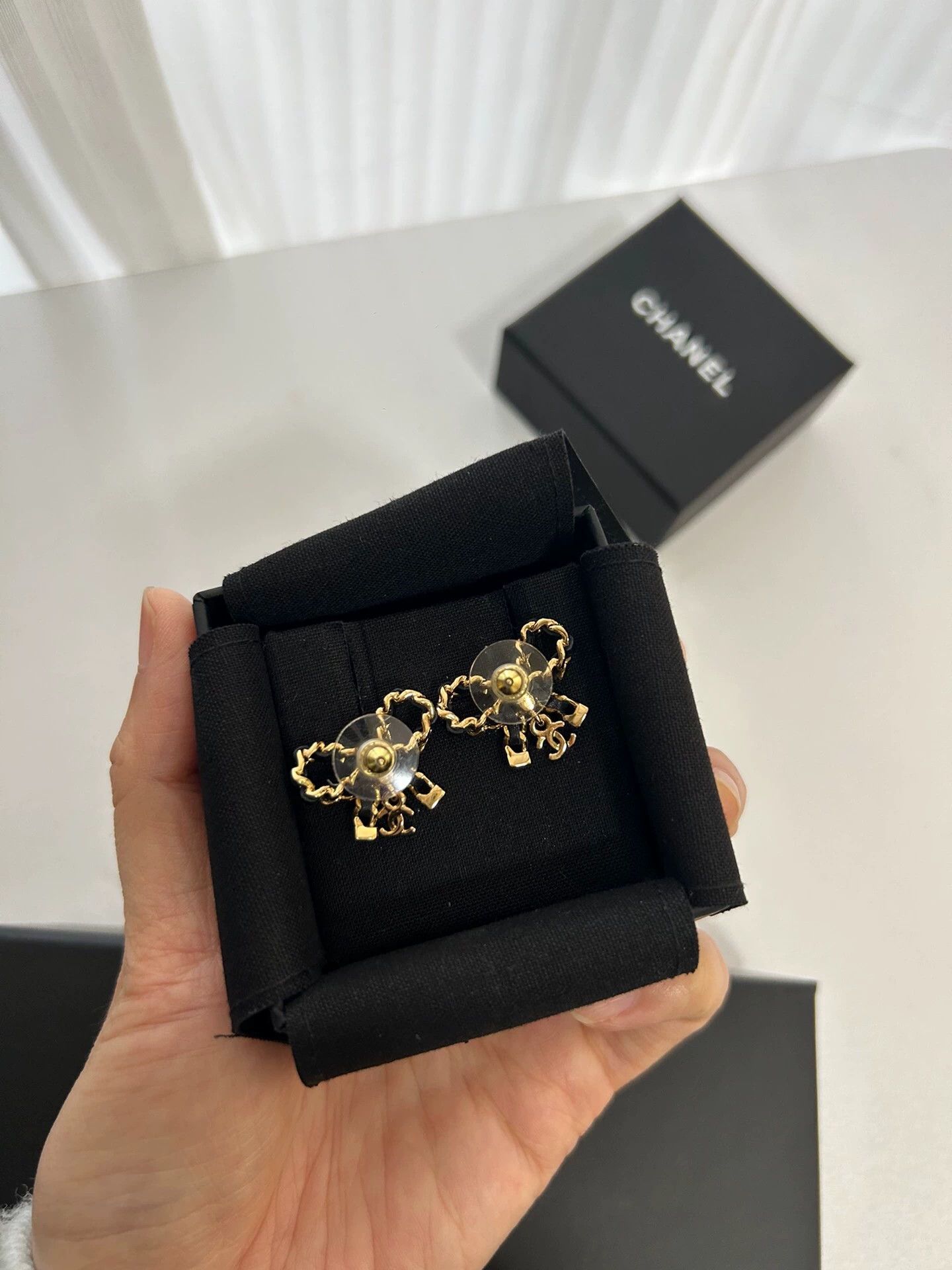 Chanel Chanel Leather Chain Bow CC Earrings Black Gold Size ONE SIZE - 3 Thumbnail