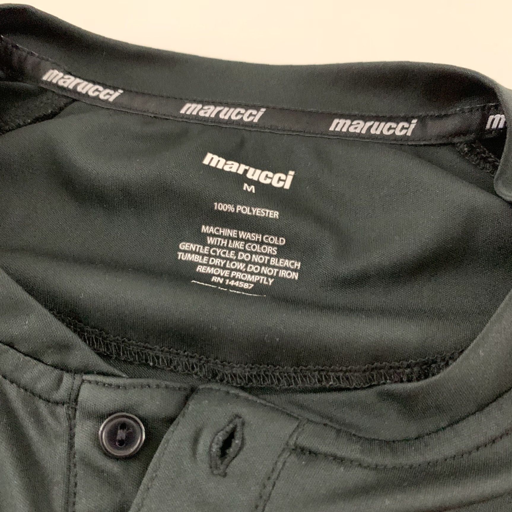 Vintage Marucci Short Sleeve Shirt Men's M Solid Black 100% Polyester Button-Up Size US M / EU 48-50 / 2 - 3 Thumbnail