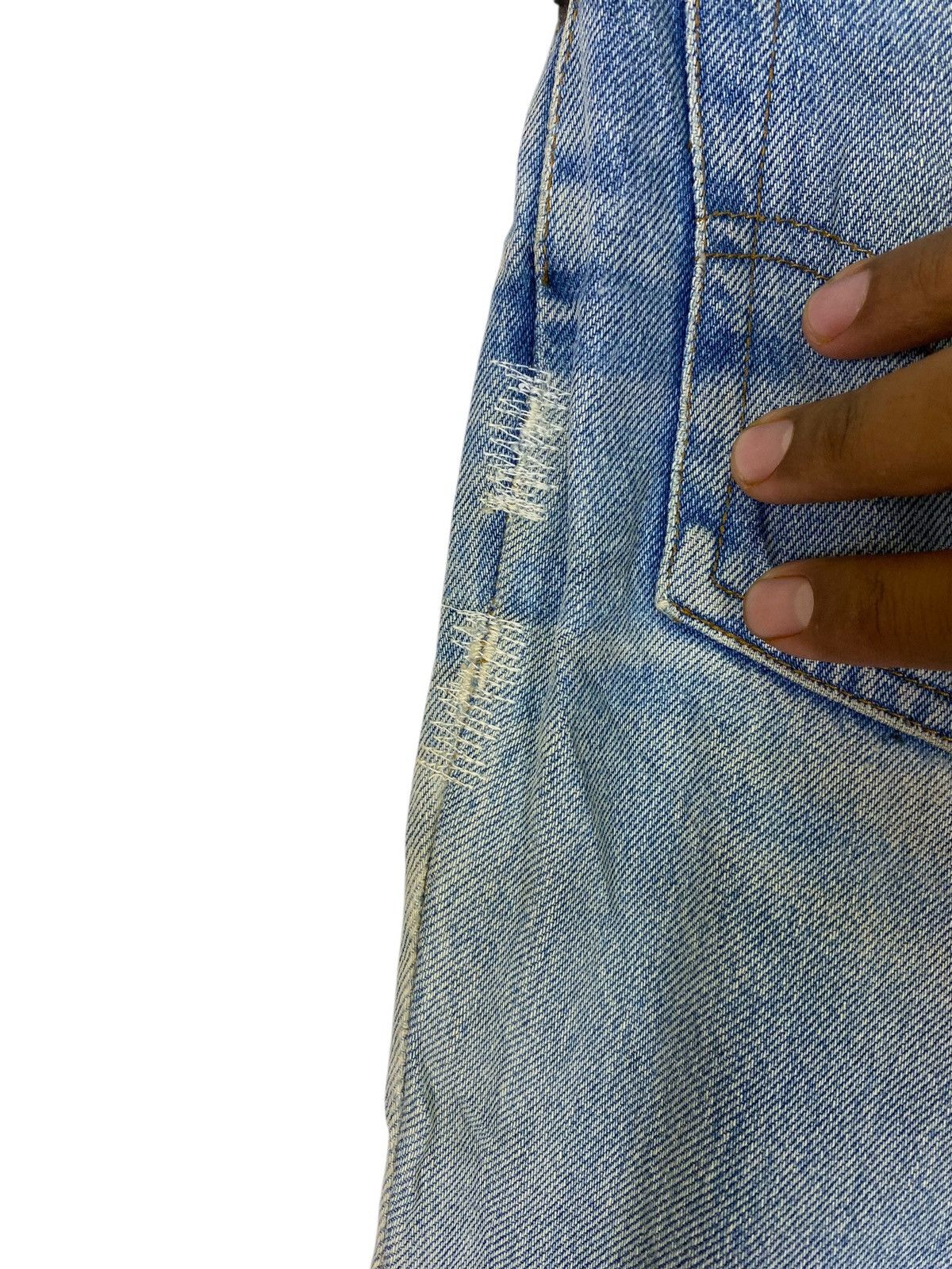 Levi's × Levi's Vintage Clothing × Vintage Vintage Distressed Levis 517 Talon Zip Bootcut Jeans Size US 28 / EU 44 - 9 Thumbnail