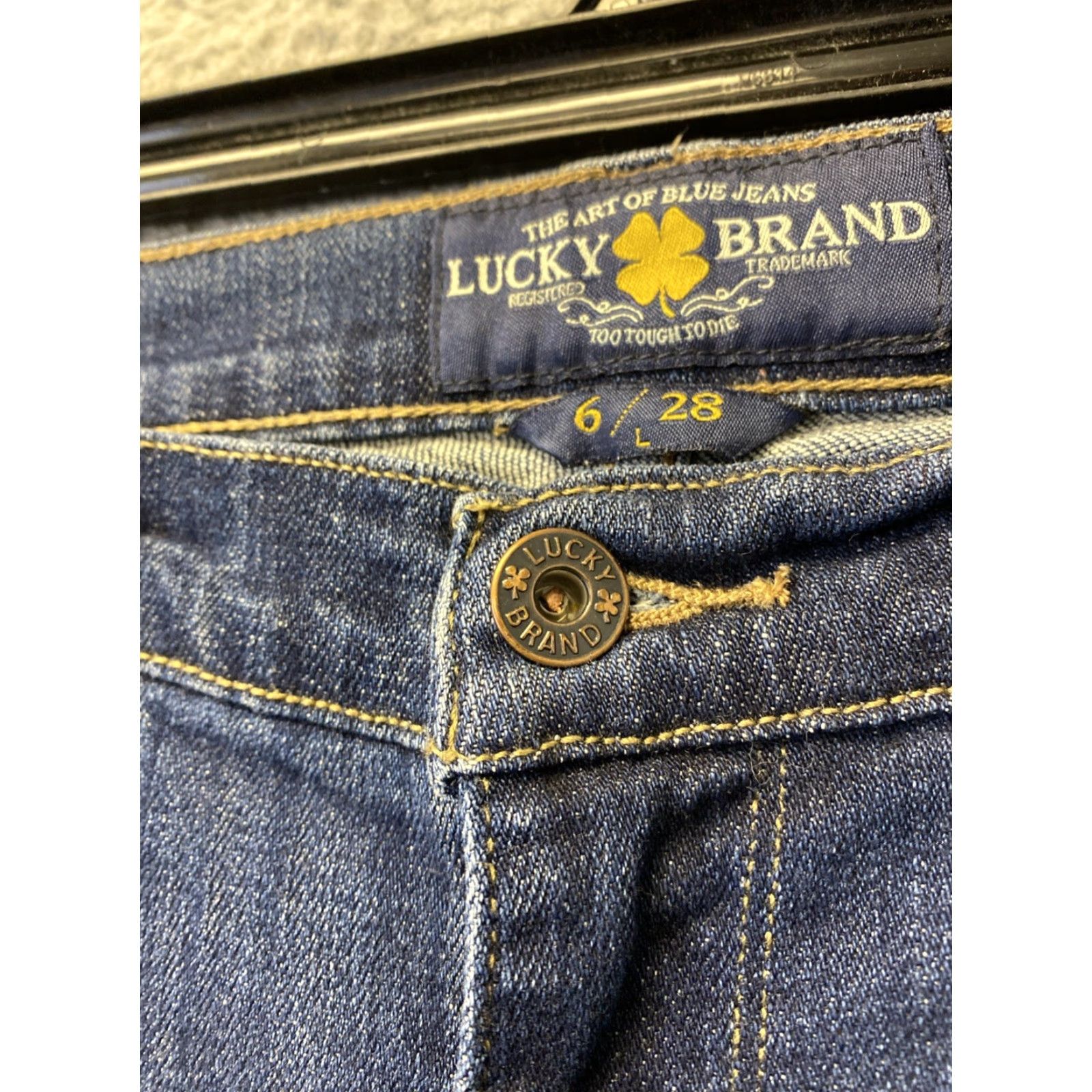 Lucky Brand Lucky Brand Jeans Womens 6 Straight Denim 32x33 Blue Slim 5-Pocket Regular Inseam 33 Comment: N/A Size 24" / US 00 / IT 34 - 5 Thumbnail