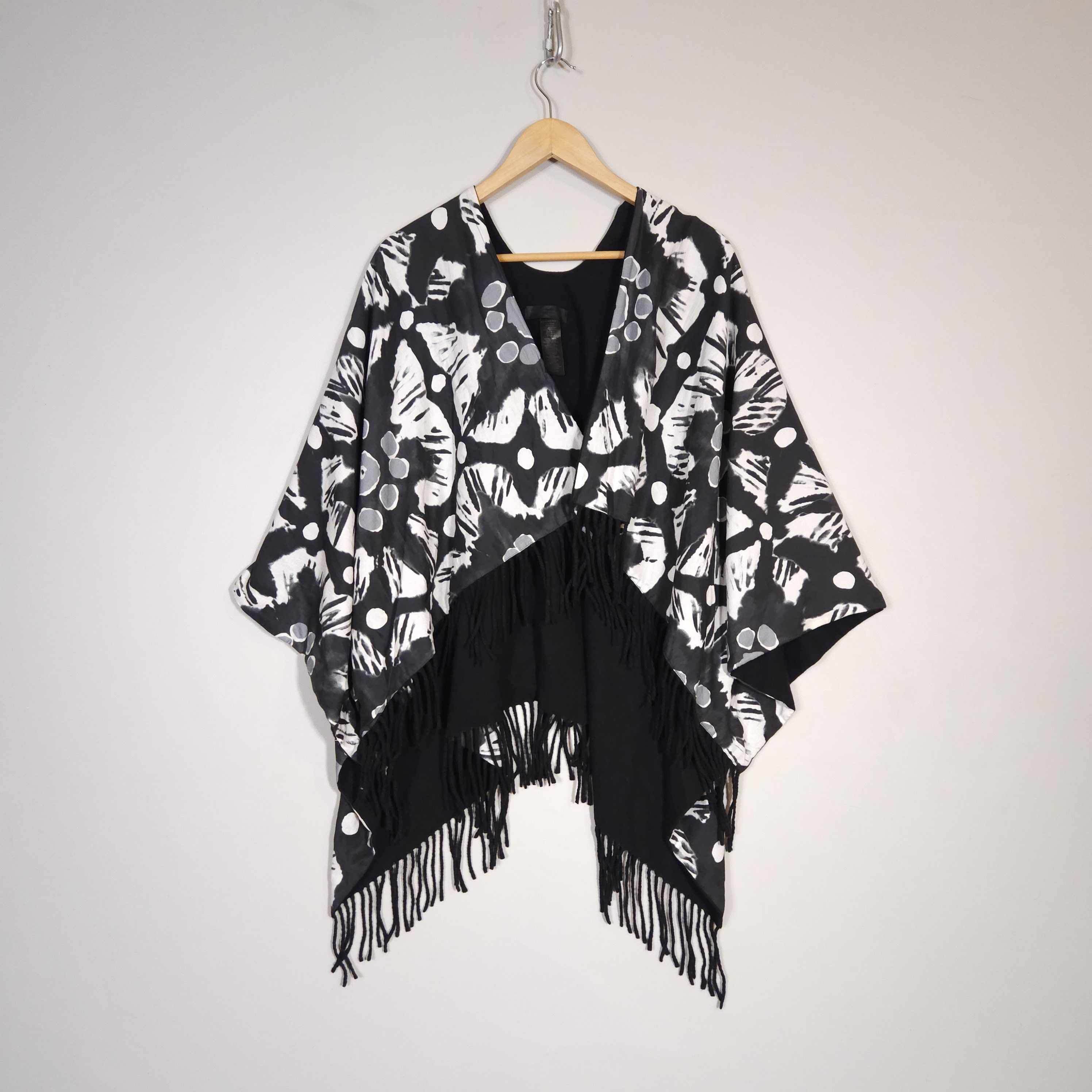 Burberry Prorsum Burberry Prorsum Cape Double Sided size 110x125 cm Size ONE SIZE - 4 Thumbnail