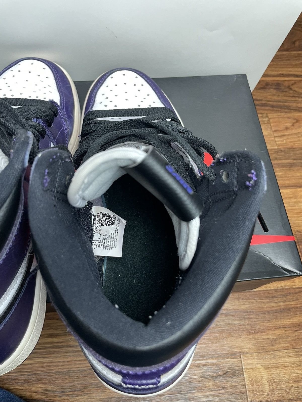 Nike Jordan 1 Court Purple 2.0 Size 8.5 Beat Nike OG Box/Laces Size US 8.5 / EU 41-42 - 13 Thumbnail