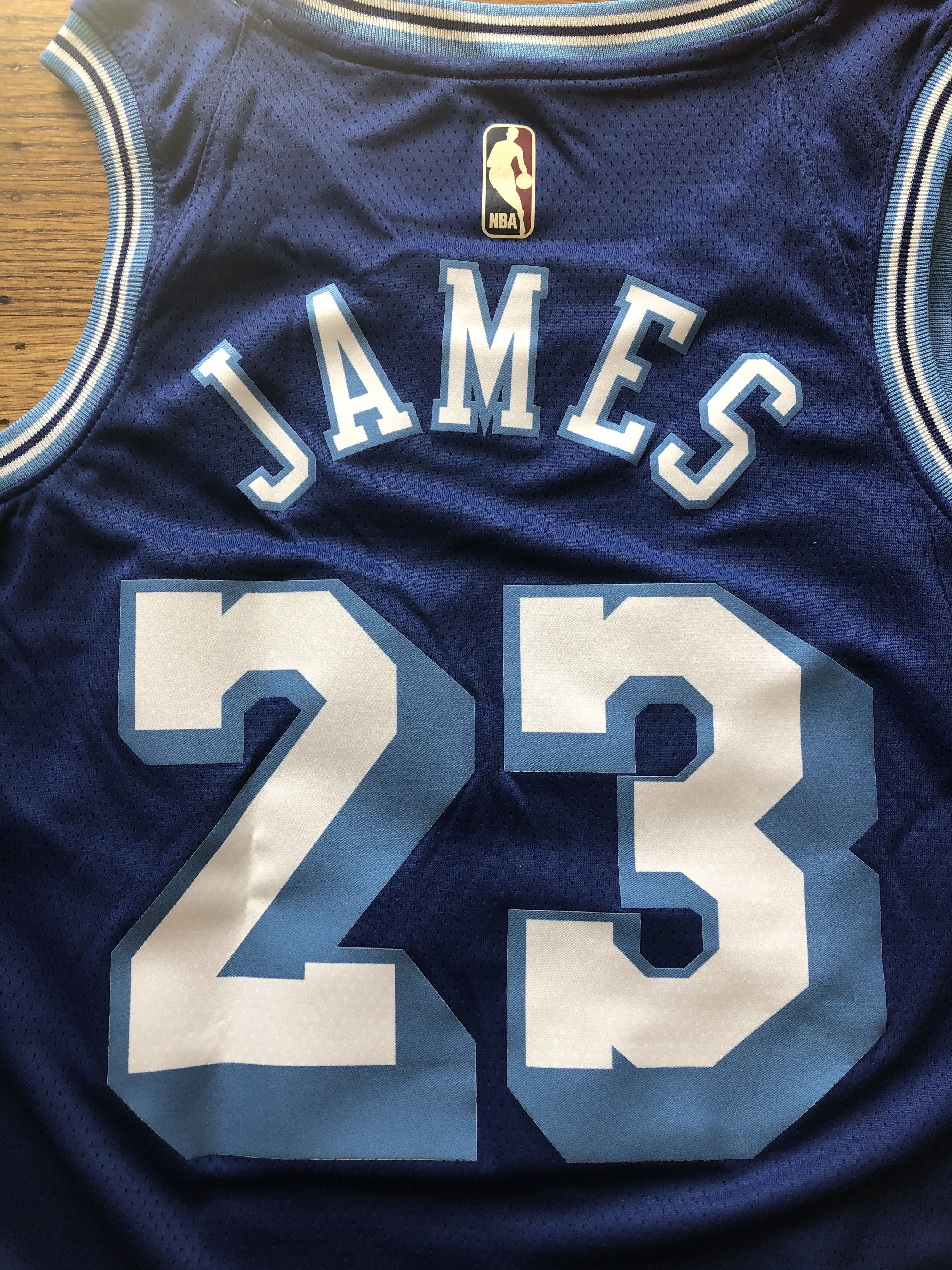 Nike Nike 2020-2021 Swingman LeBron James LA Lakers Jersey Size US M / EU 48-50 / 2 - 10 Thumbnail