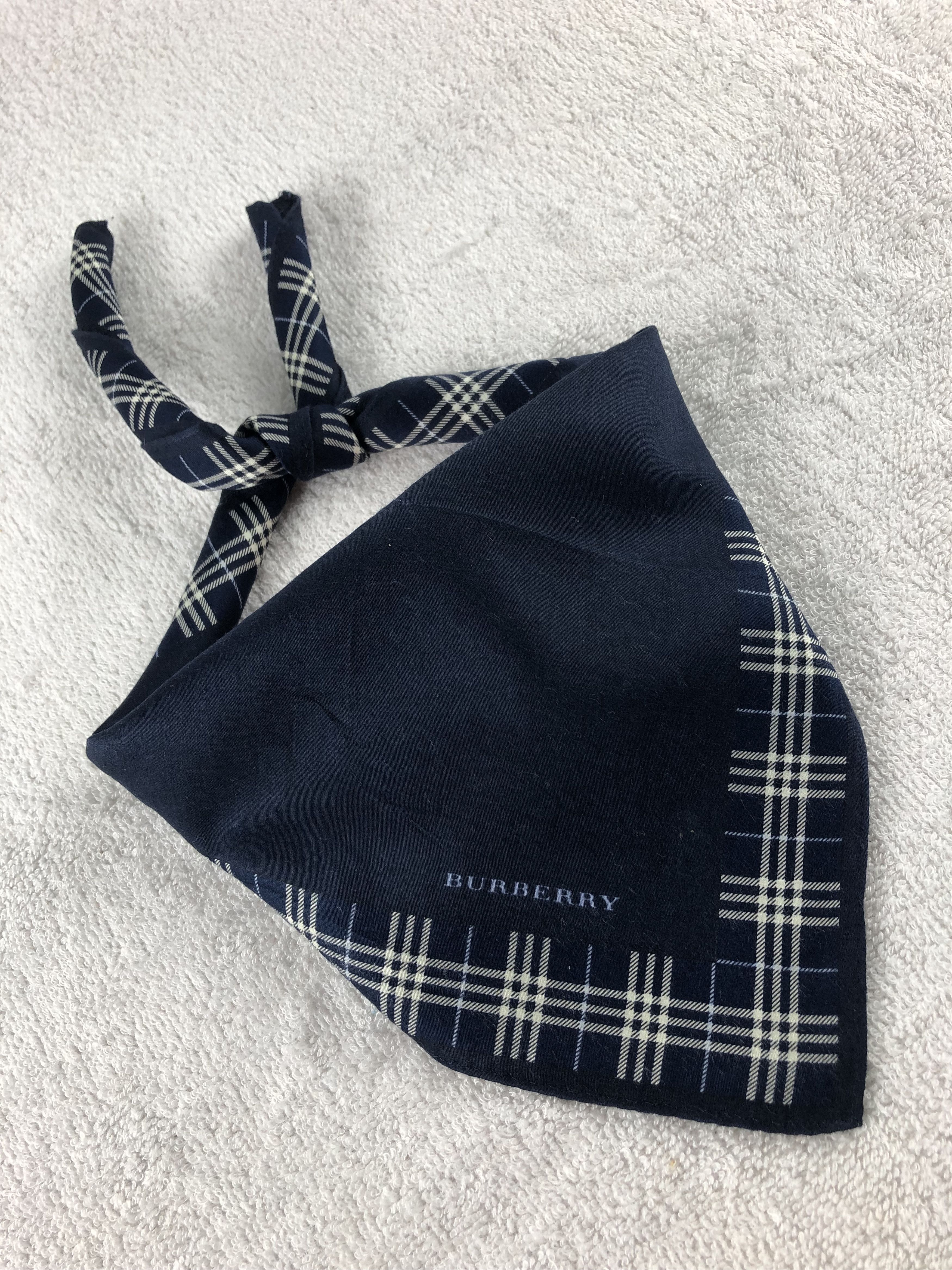 Burberry Burberry Handkerchief / Bandana / Neckerchief Size ONE SIZE - 2 Thumbnail