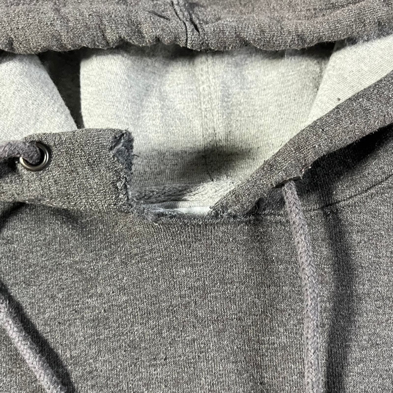 Champion 2000’s Champion Small Logo Pullover Hoodie Gray XL Size US XL / EU 56 / 4 - 5 Thumbnail
