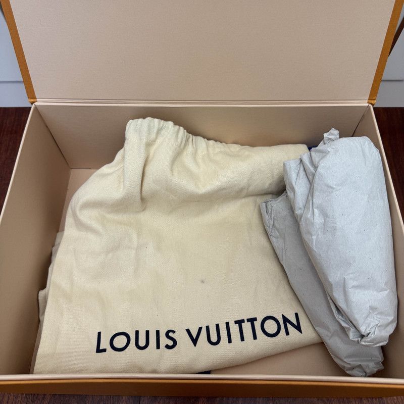 Louis Vuitton Louis Vuitton Spring/Summer Men's Soccer Shoes -2505 Size US 8.5 / EU 41-42 - 9 Thumbnail