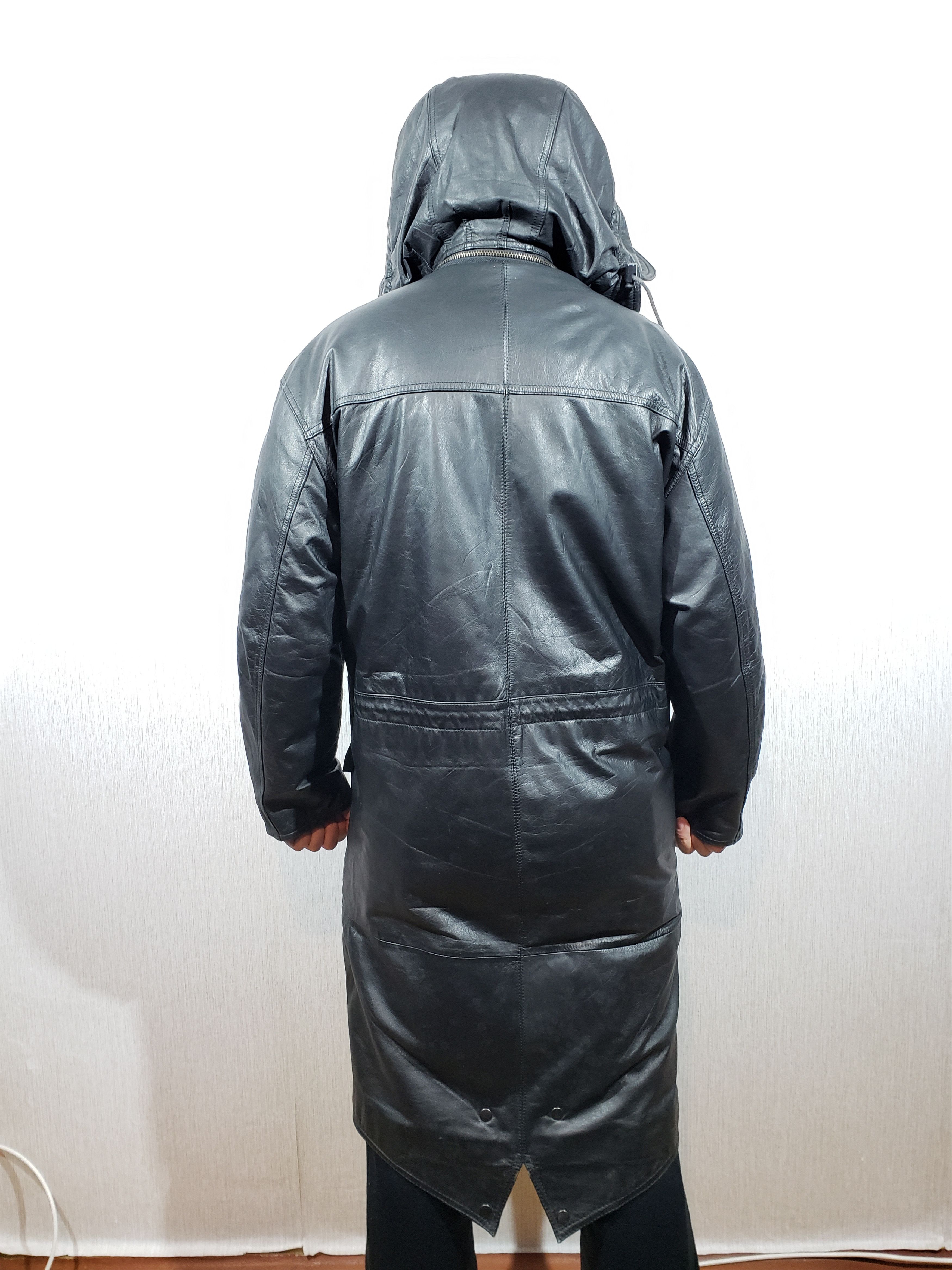 Uniqlo Black long men's coat with a hood. Size US L / EU 52-54 / 3 - 4 Thumbnail