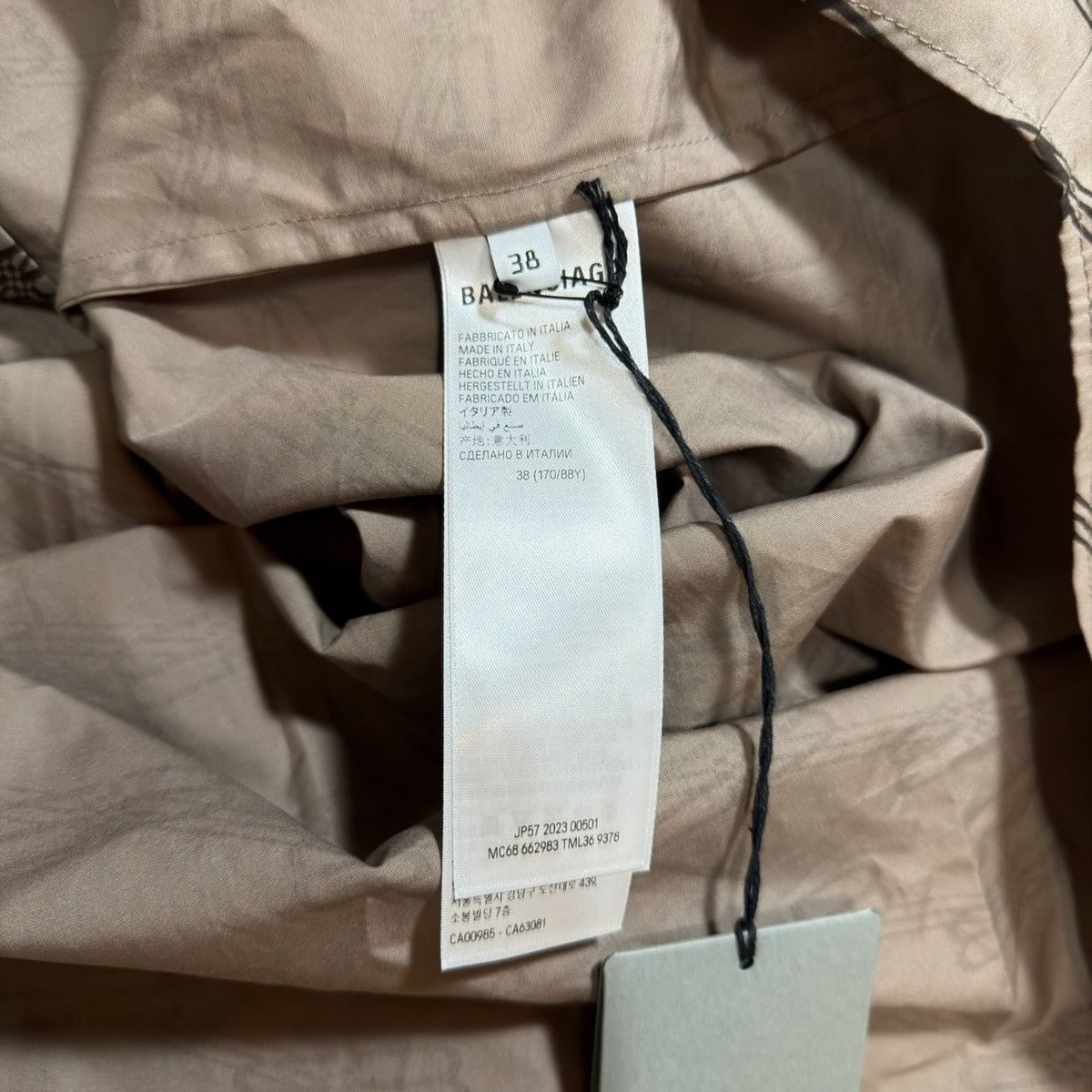 Balenciaga NWT oversized monogram button up shirt Size US S / EU 44-46 / 1 - 4 Thumbnail