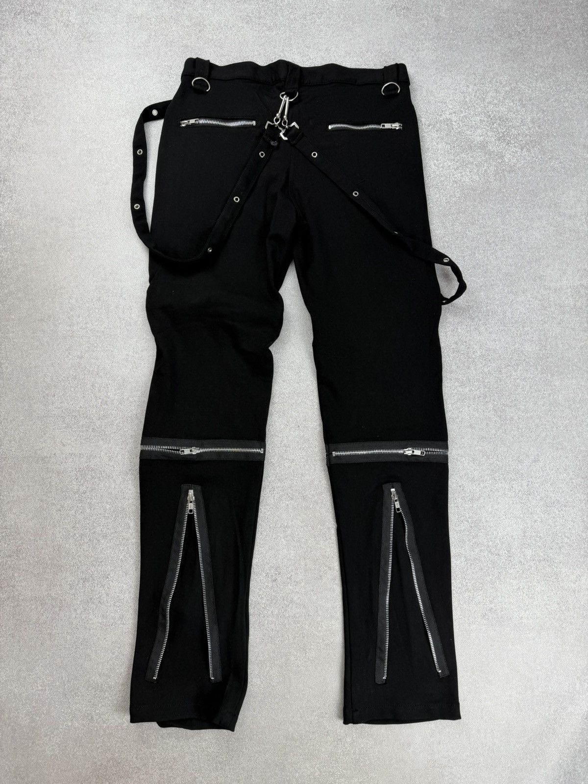 Japanese Brand Gothicana Gothic Black Buckle Zip Pants Unisex Size 30x32 Size US 30 / EU 46 - 7 Thumbnail