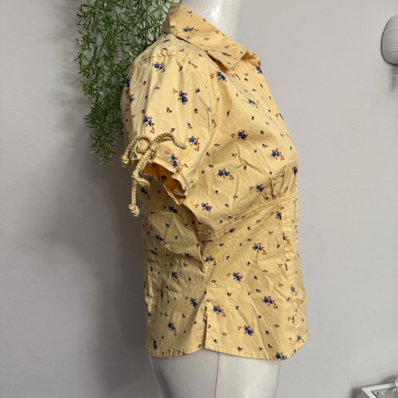 Designer Vintage yellow Cottage Floral Clasp Blouse Medium Size M / US 6-8 / IT 42-44 - 3 Thumbnail