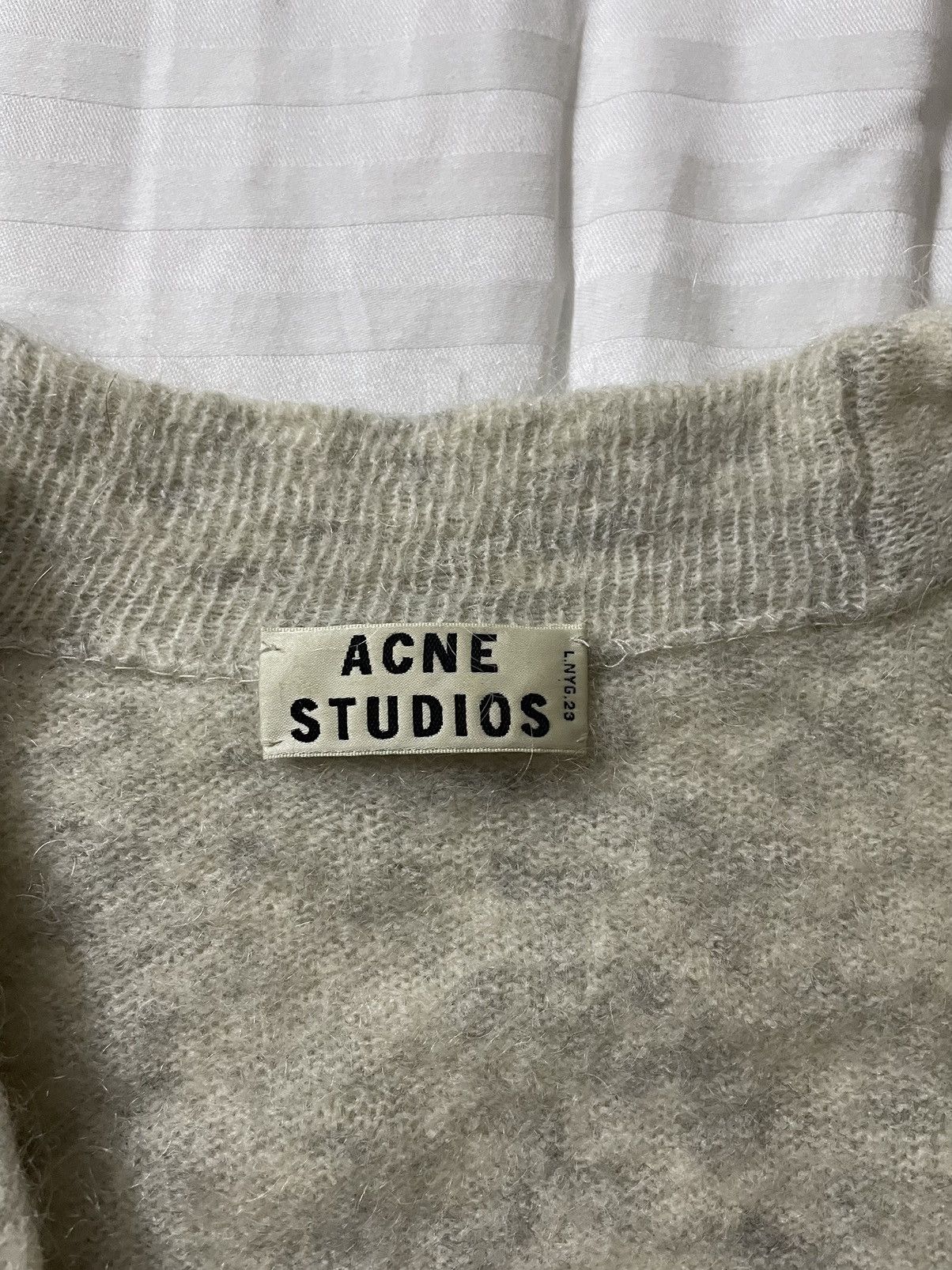 Acne Studios Vintage Acne Studios Wool Cardigan Size XS / US 0-2 / IT 36-38 - 14 Thumbnail
