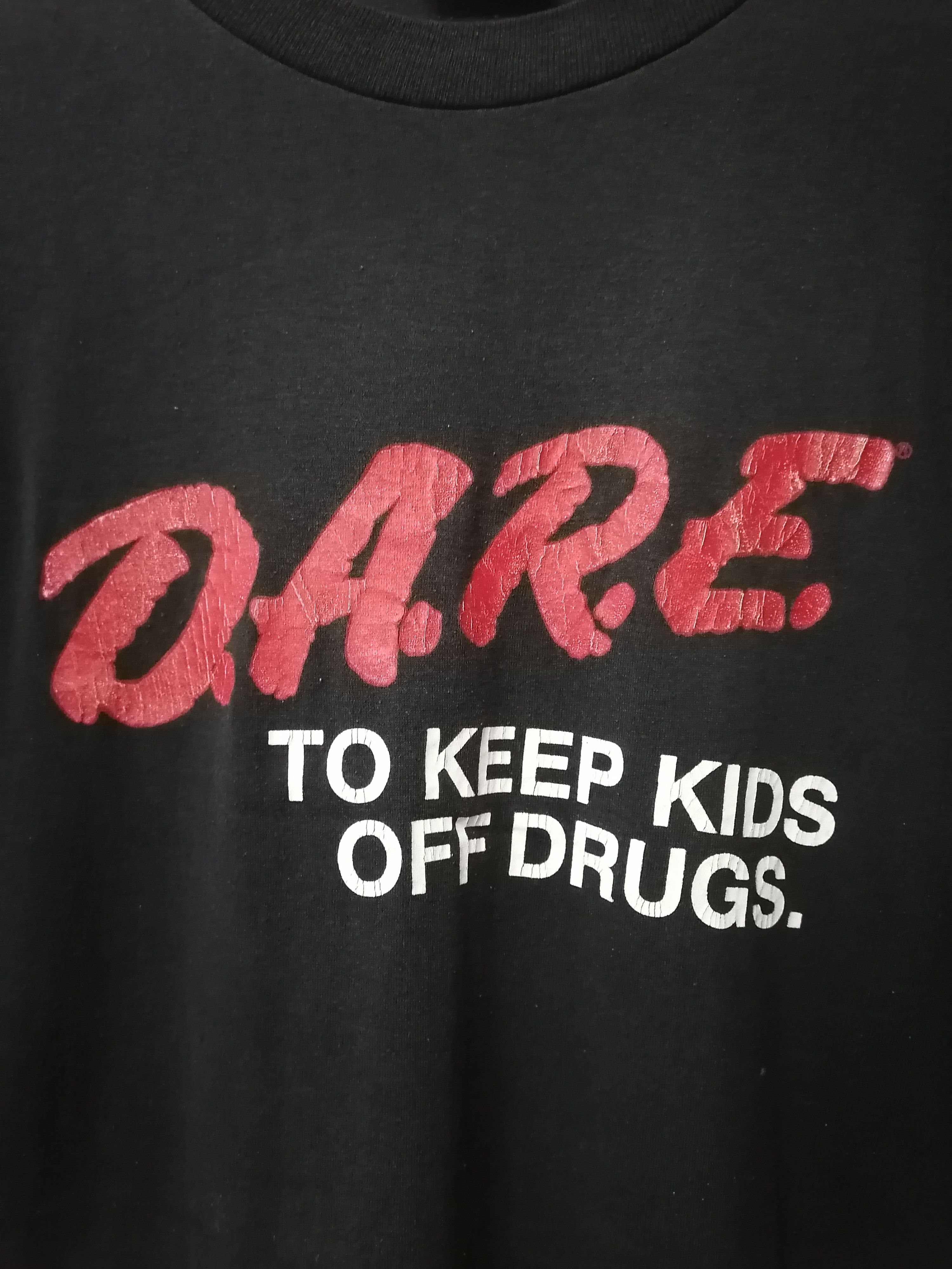 D.A.R.E × Vintage Vintage 90s D.A.R.E "To Keep Kids Off Drugs" Black Tee Size US L / EU 52-54 / 3 - 2 Thumbnail