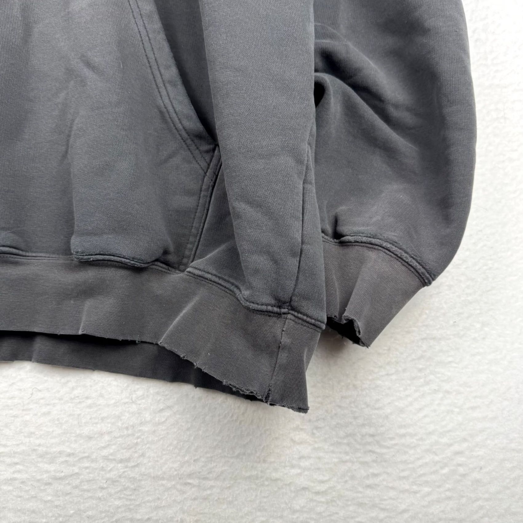 Nike VINTAGE Nike Mens 2XL Hoodies Hoodie Light Distress Gray Swoosh Logo Crew Neck Pullover Winter Fall Size US XXL / EU 58 / 5 - 3 Thumbnail