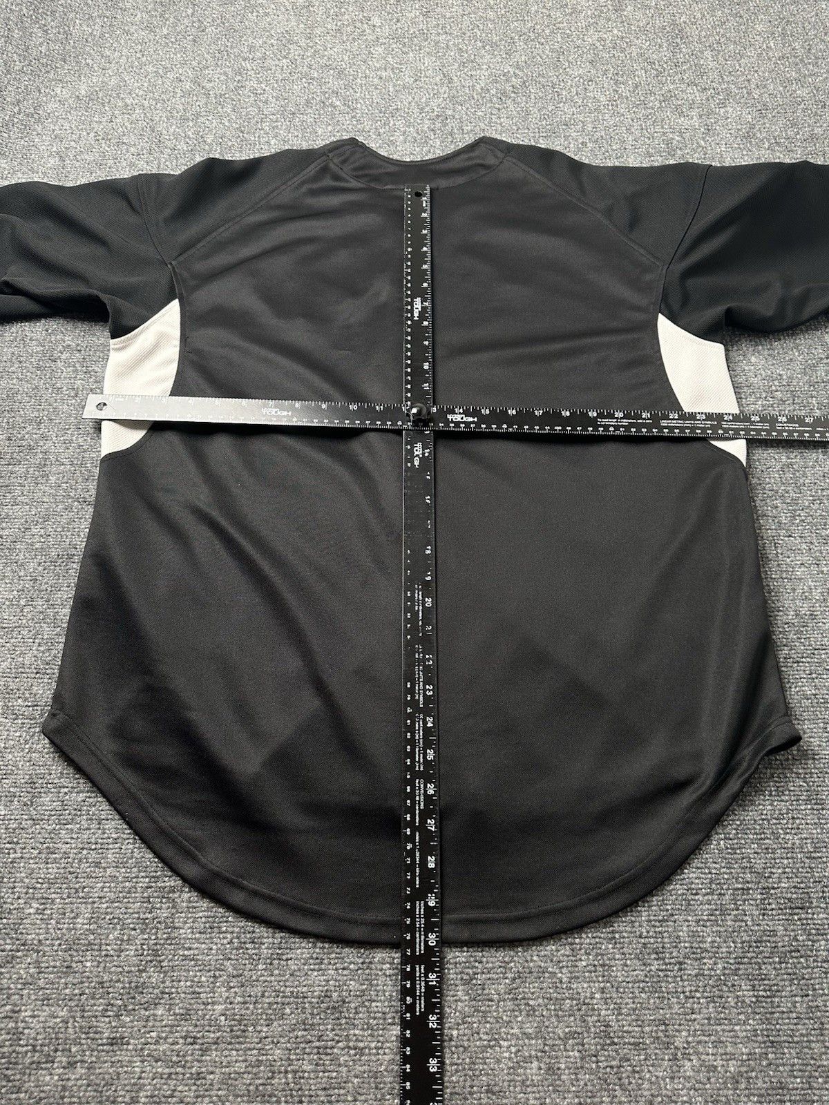 MLB Mens Baseball Nike Chicago White Sox Black Button, Size M Size US M / EU 48-50 / 2 - 7 Thumbnail