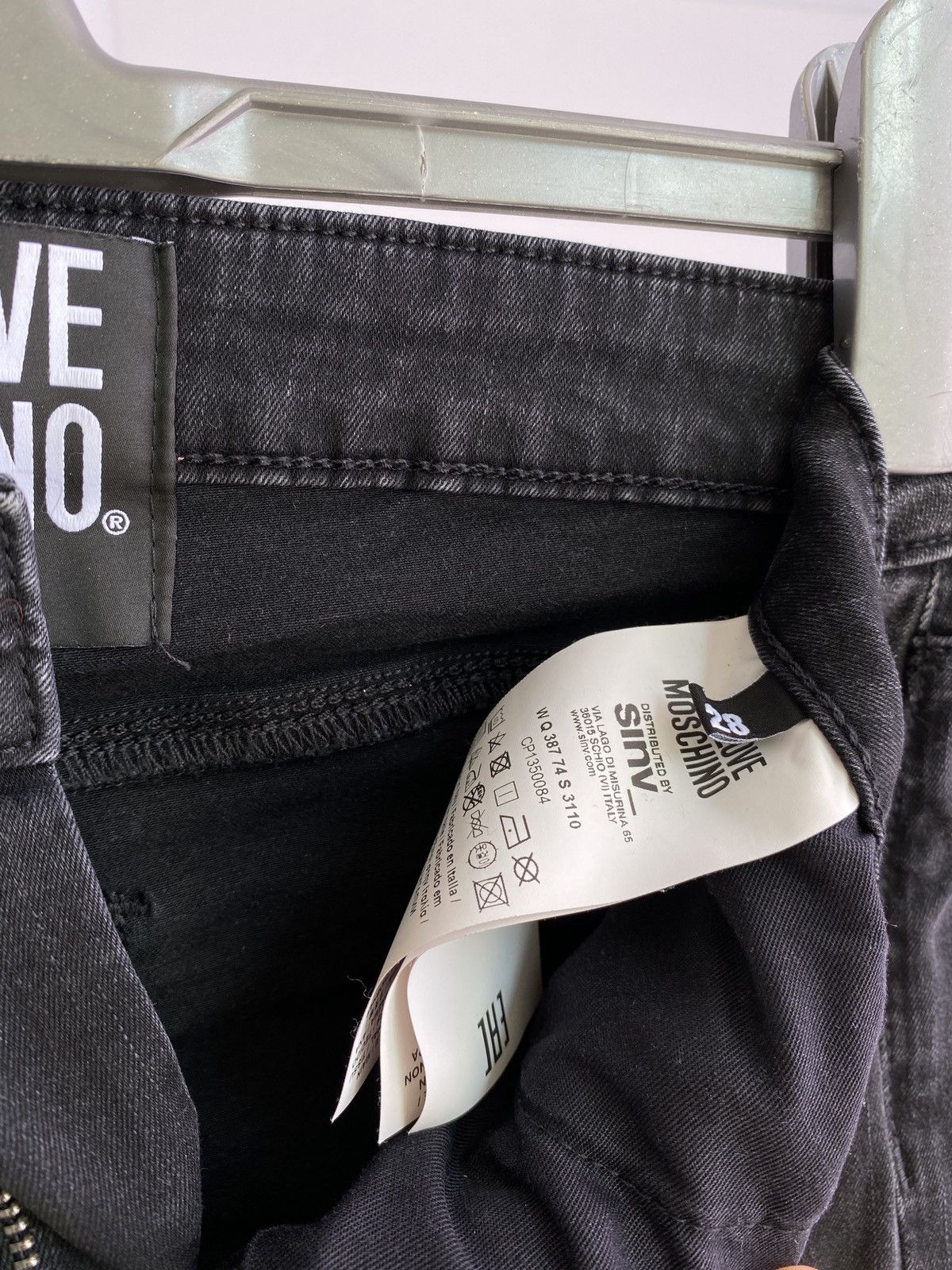 Moschino Moschino Jeans ~ Peace & Love ~ Men’s Black Jeans ~ ITALY Size US 28 / EU 44 - 3 Thumbnail