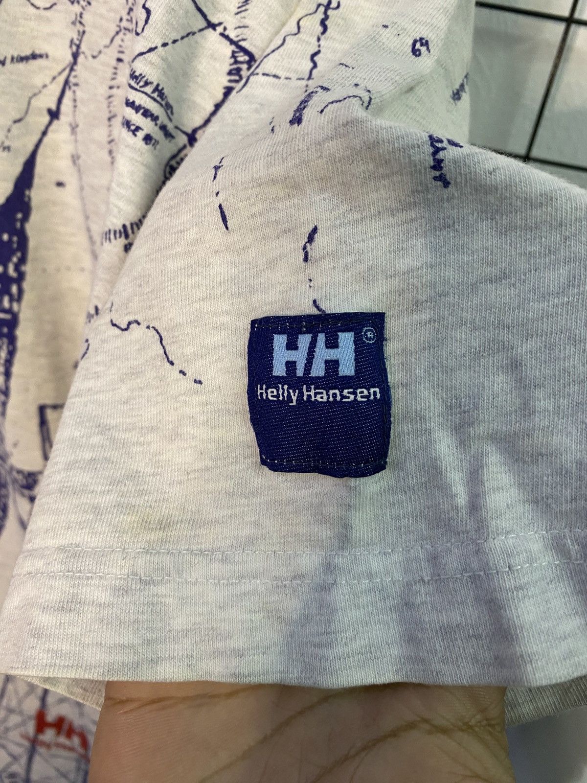 Vintage Vintage 90s Helly Hansen AOP Size US M / EU 48-50 / 2 - 5 Thumbnail