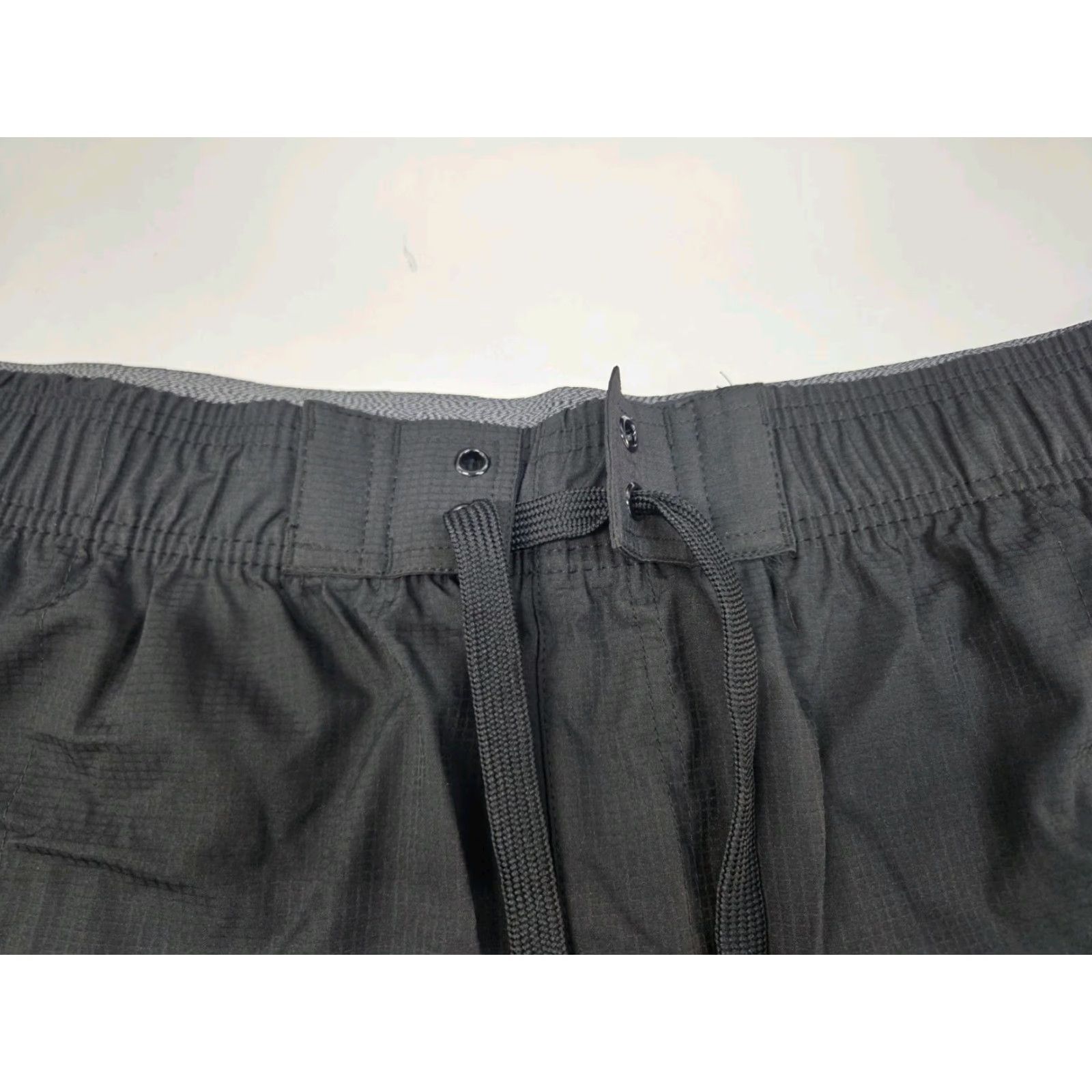 Tapout Tapout Mens Mega Shorts Black Drawstring Pockets 2XL Athletic Activewear Shorts Men Regular Inseam 10in Slim? Size US 39 - 3 Thumbnail