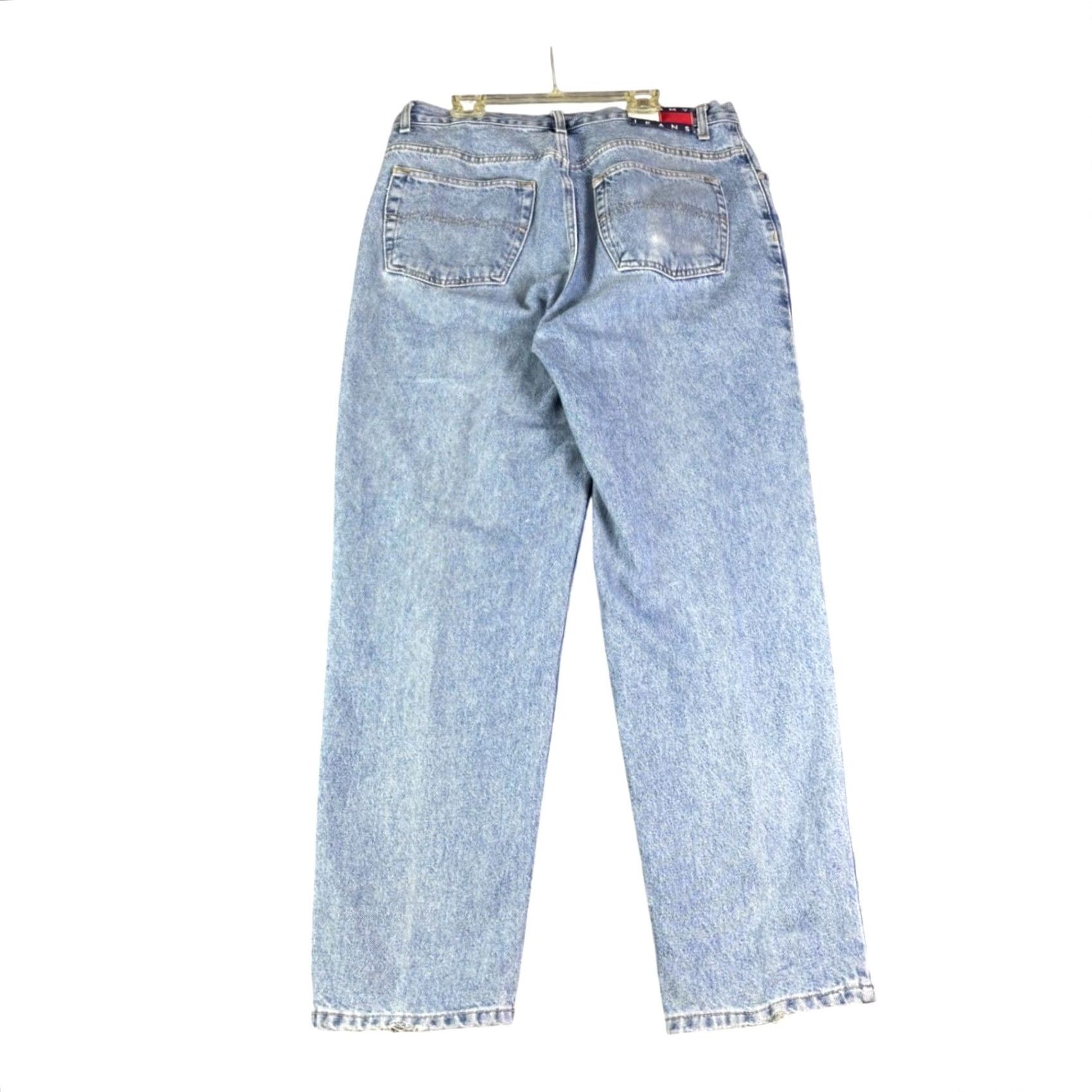 Tommy Hilfiger VINTAGE Tommy Hilfiger Jeans Light Wash Straight Leg Denim Mens 34x29 Slim? Regular? (adjusted) Size US 34 / EU 50 - 2 Thumbnail