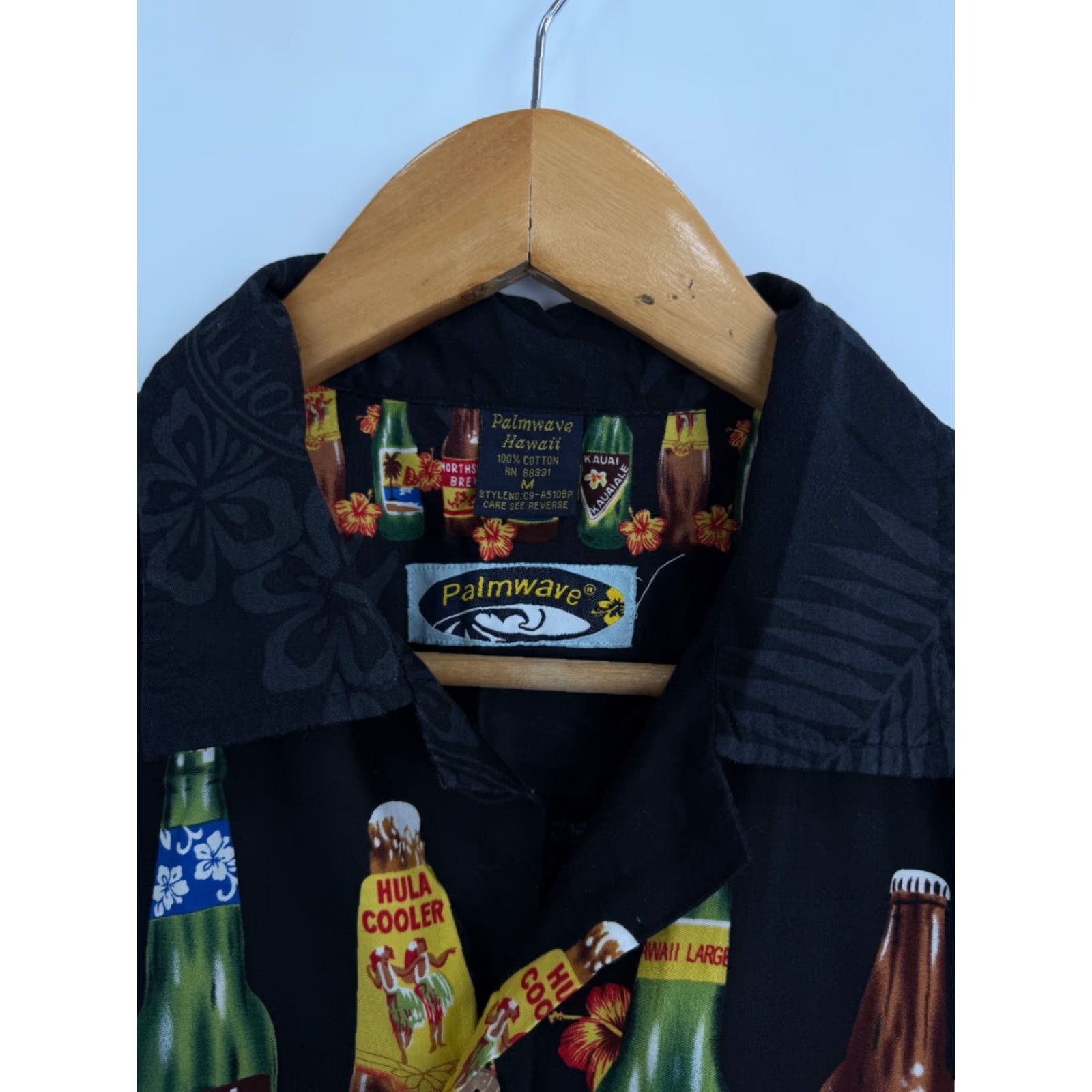 Vintage VINTAGE Palmwave Beer shirt 90s T-Shirt Mens M/L Black 58 cm 77 cm Super Rare Pulsed Vintage Palwave 90s Theme Handcrafted Buttons Size US L / EU 52-54 / 3 - 5 Thumbnail