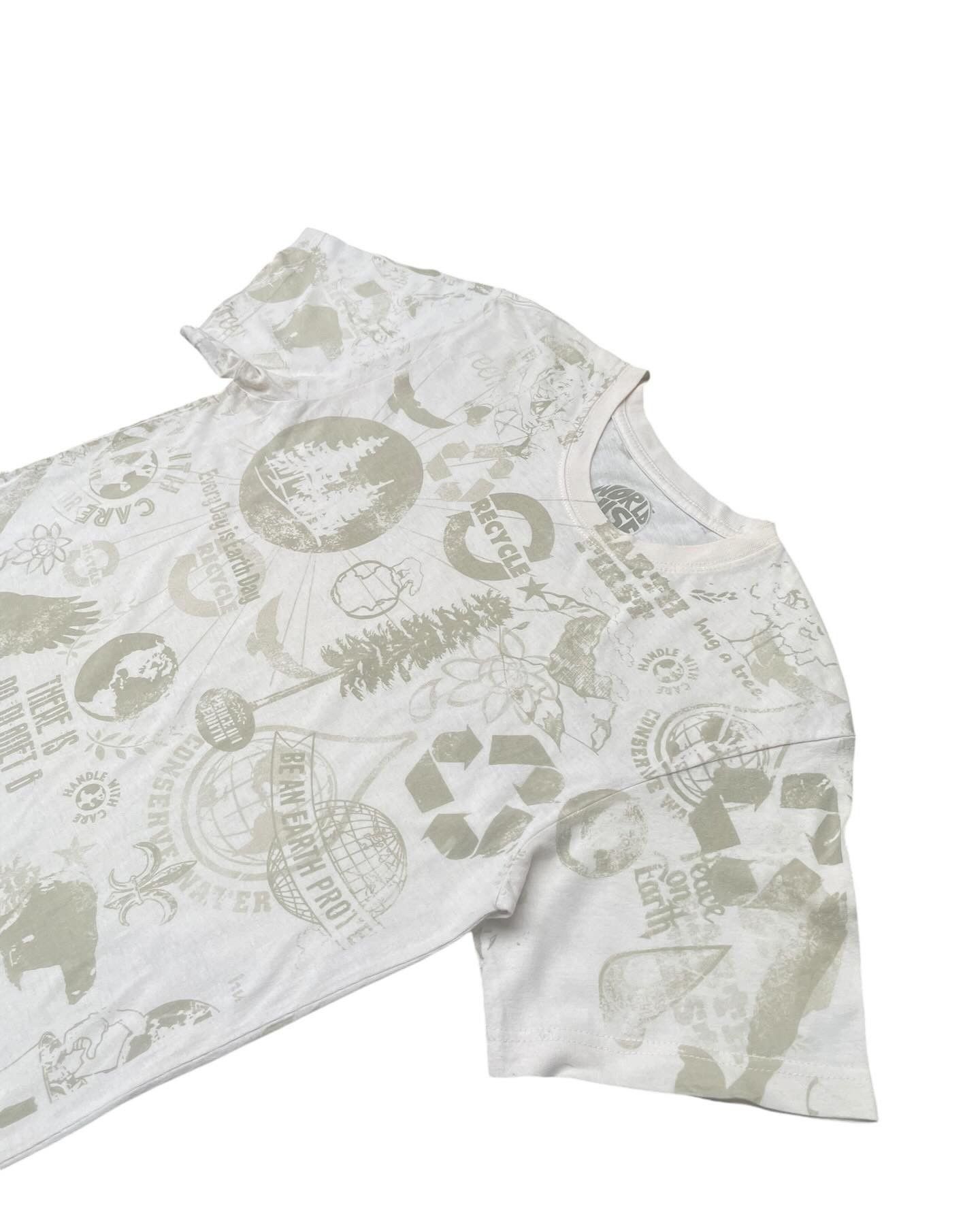 Designer AOP World Wise Save The Planet Tshirt Size US S / EU 44-46 / 1 - 2 Thumbnail
