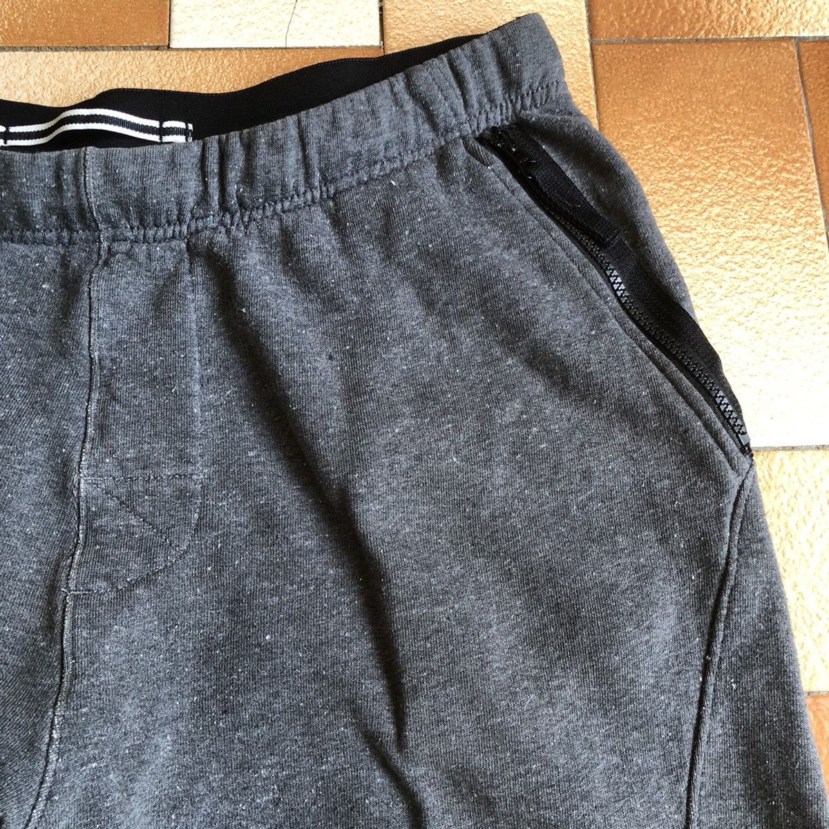 Stone Island autumn/winter 2016 STONE ISLAND distressed style sweatpant Size US 36 / EU 52 - 9 Thumbnail