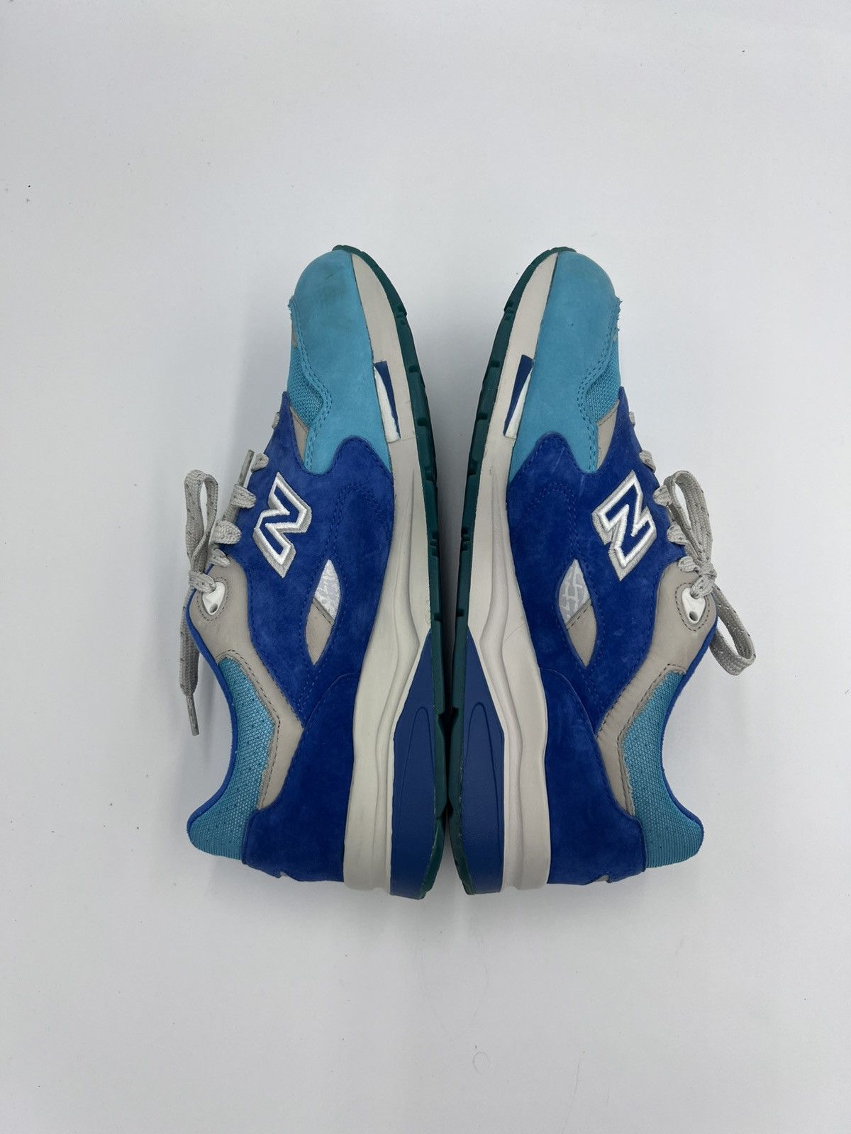 New Balance 1600 Nice Kicks Grand Anse Size US 10 / EU 43 - 4 Thumbnail
