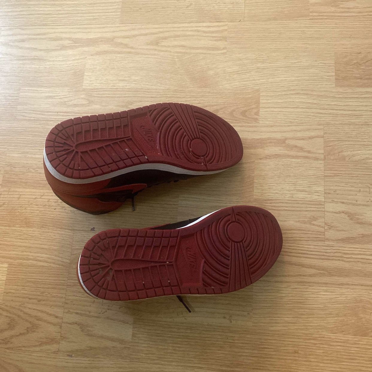 Jordan Brand × Nike 2016 Bred 1 Size US 10.5 / EU 43-44 - 5 Thumbnail