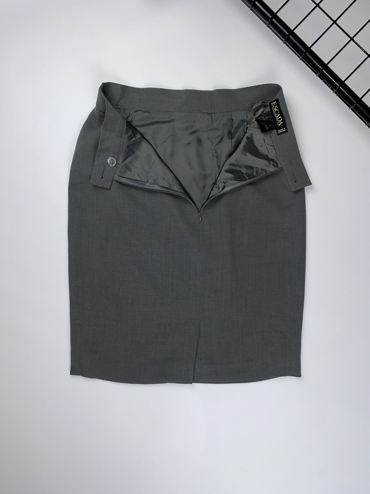 Escada 🚨 Escada vintage skirt Size 30" / US 8 / IT 44 - 7 Thumbnail