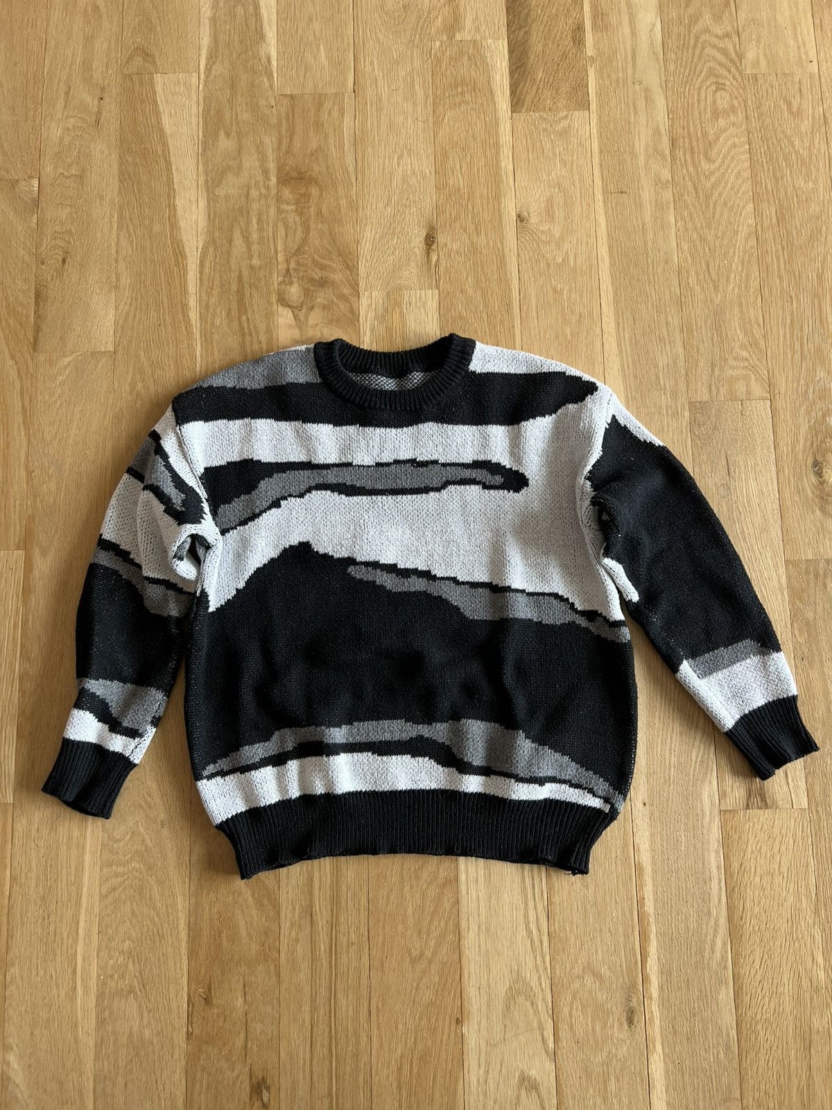 Other Black and grey patterned knit sweater Size US M / EU 48-50 / 2 - 1 Thumbnail