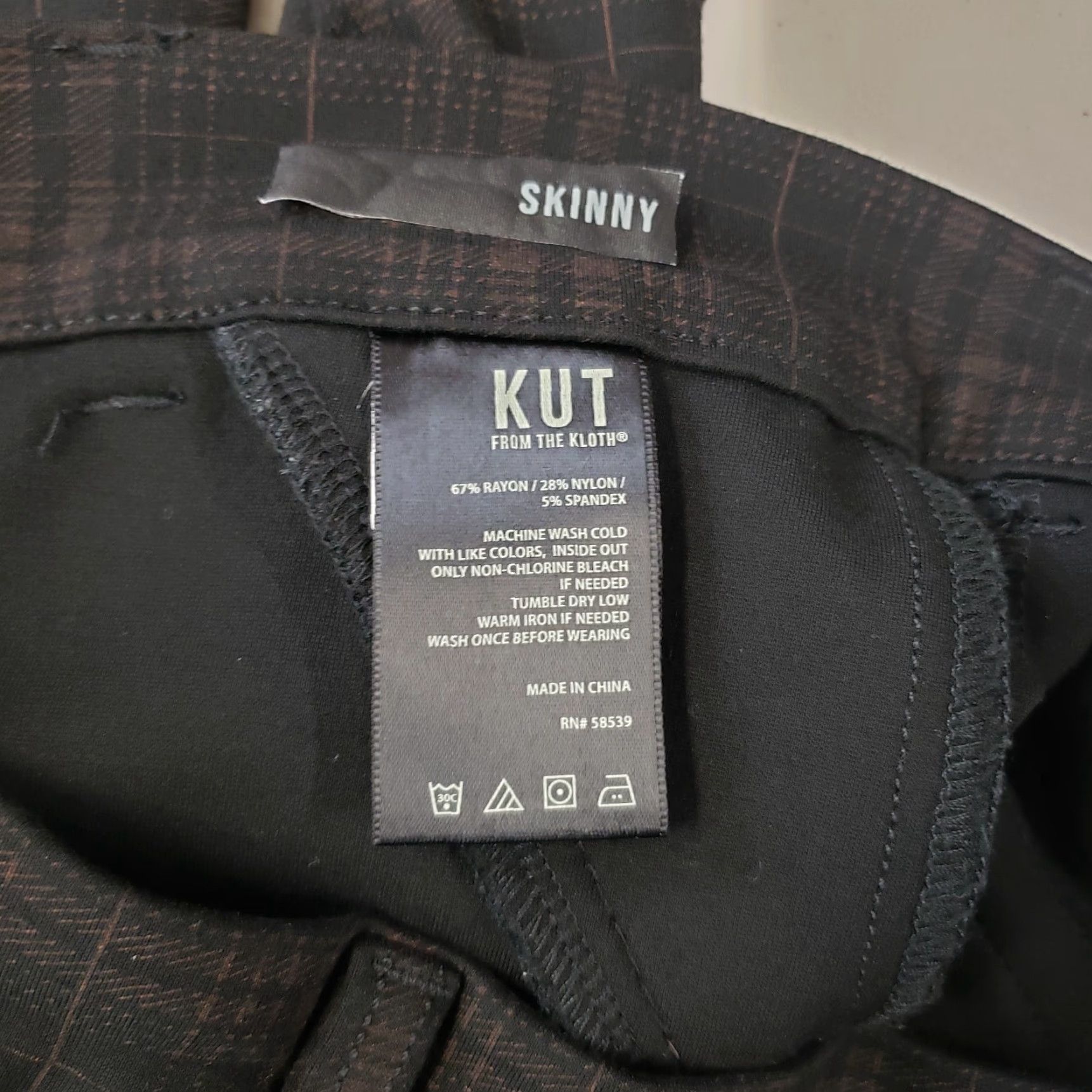 Vintage Kut From the Kloth Womens Ponte Knit Skinny Pants Size 8 Black Plaid Size 30" / US 8 / IT 44 - 6 Thumbnail