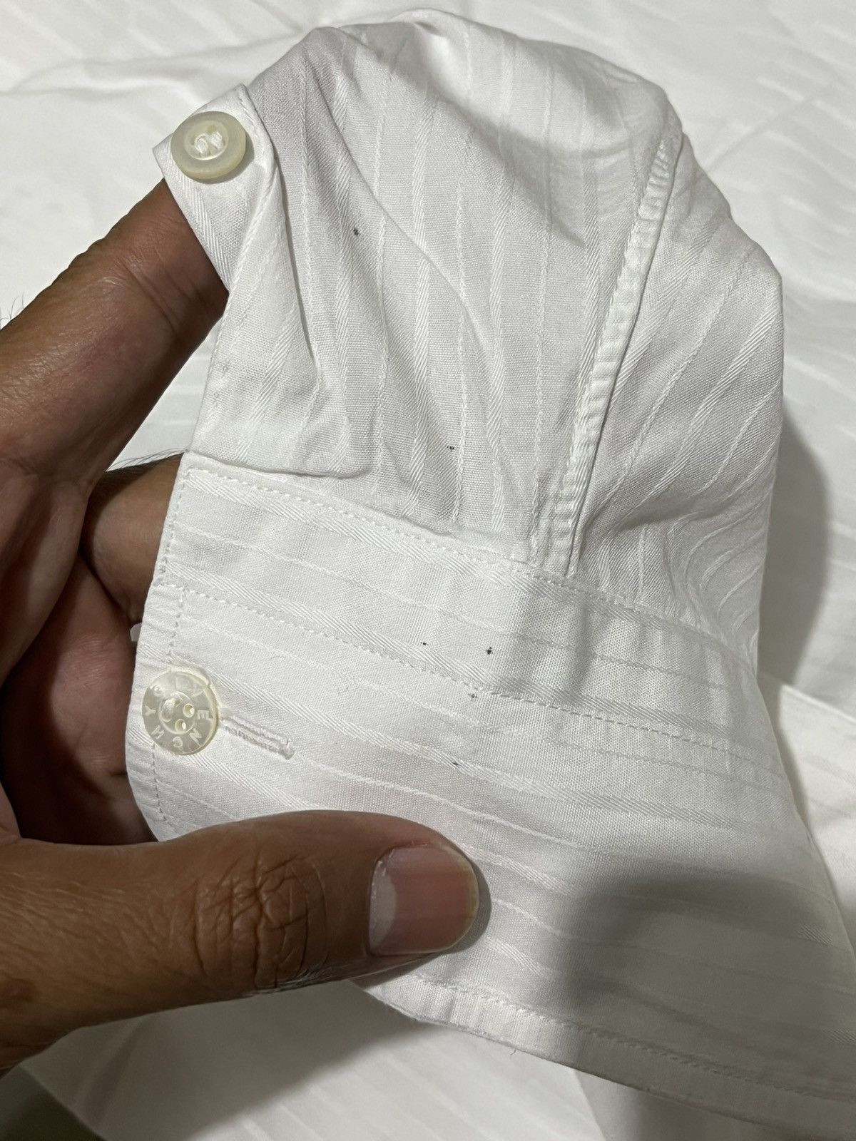 Givenchy Givenchy Button Up Shirt Line Size US XL / EU 56 / 4 - 8 Thumbnail