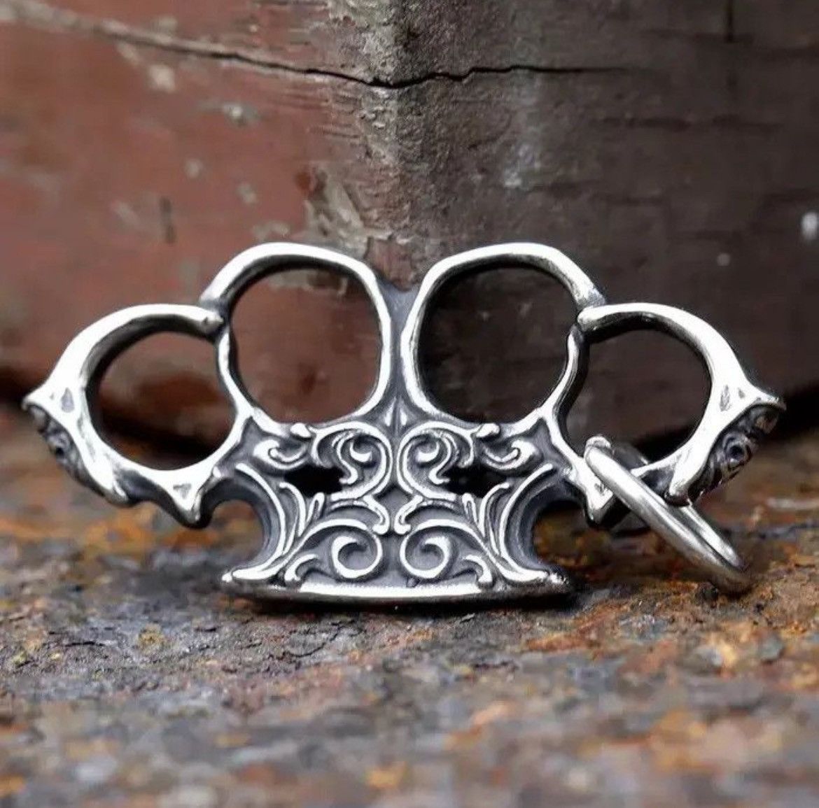 Jewelry × Vintage Unique Design Steel metal brass knuckles charms Pendant Size ONE SIZE - 3 Thumbnail