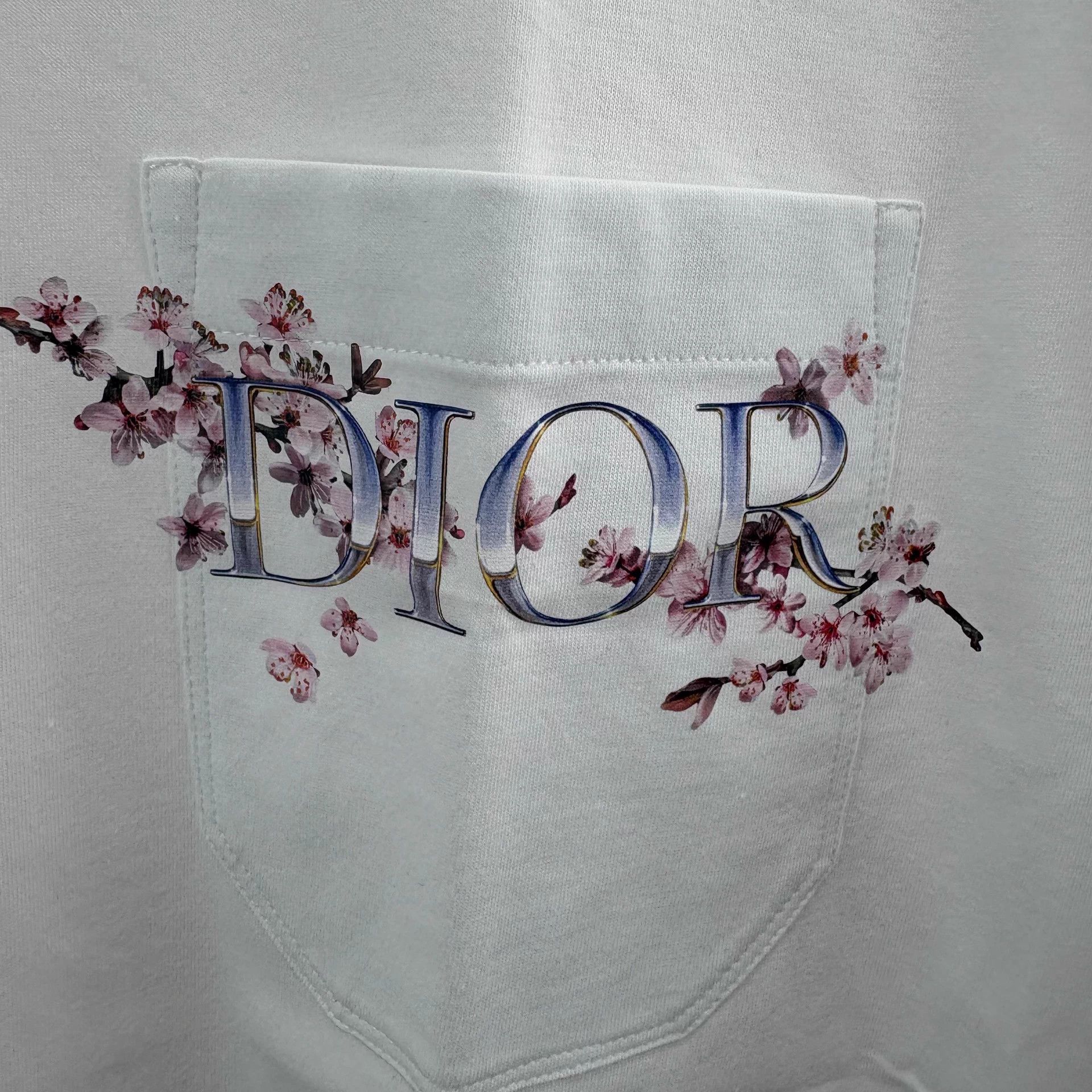 Dior Dior Sakura Logo Pocket Short Sleeve L Unworn Size US L / EU 52-54 / 3 - 4 Thumbnail
