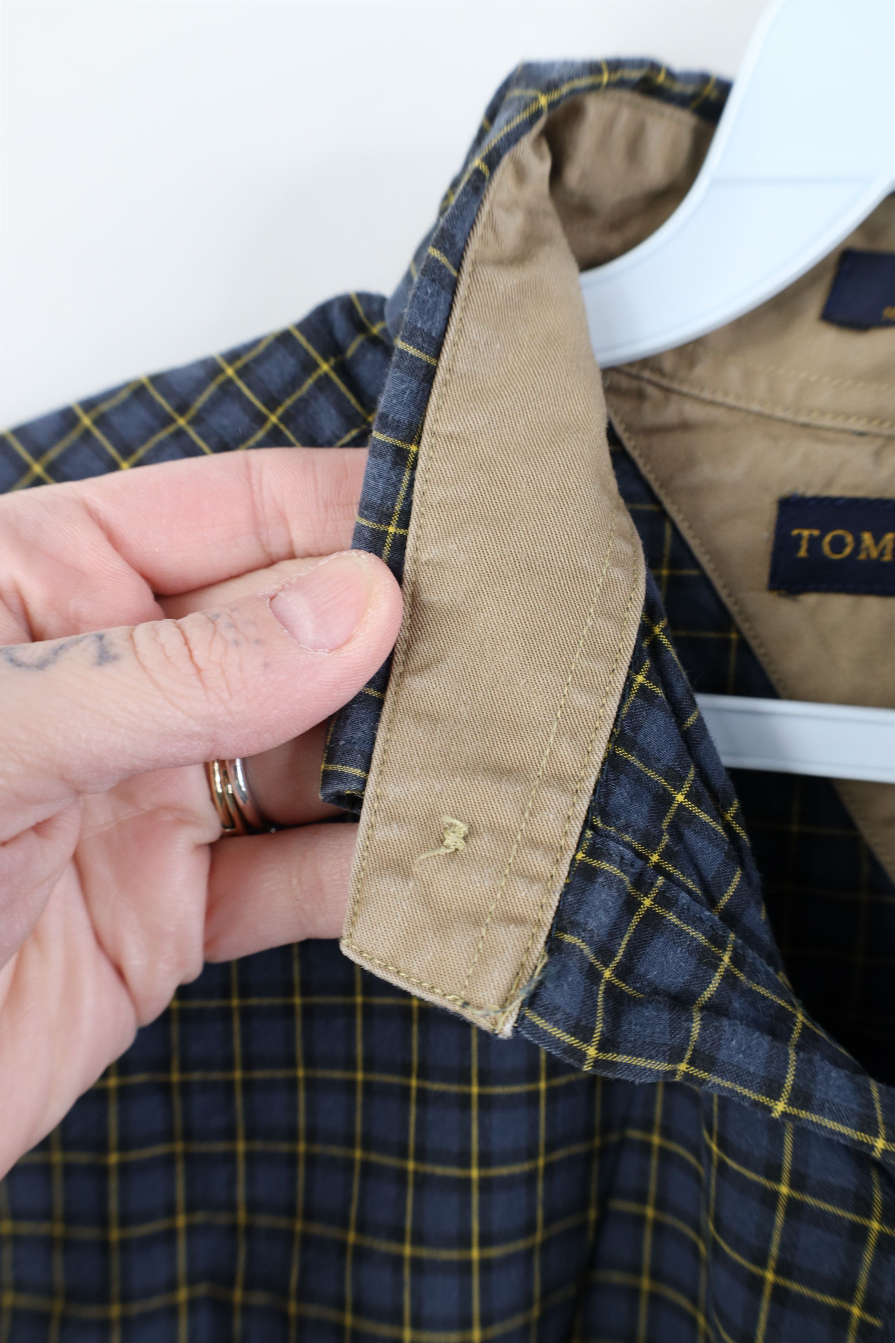 Tommy Hilfiger Vintage 90s Tommy Hilfiger Collared Button Down Shirt Plaid Size US S / EU 44-46 / 1 - 9 Thumbnail