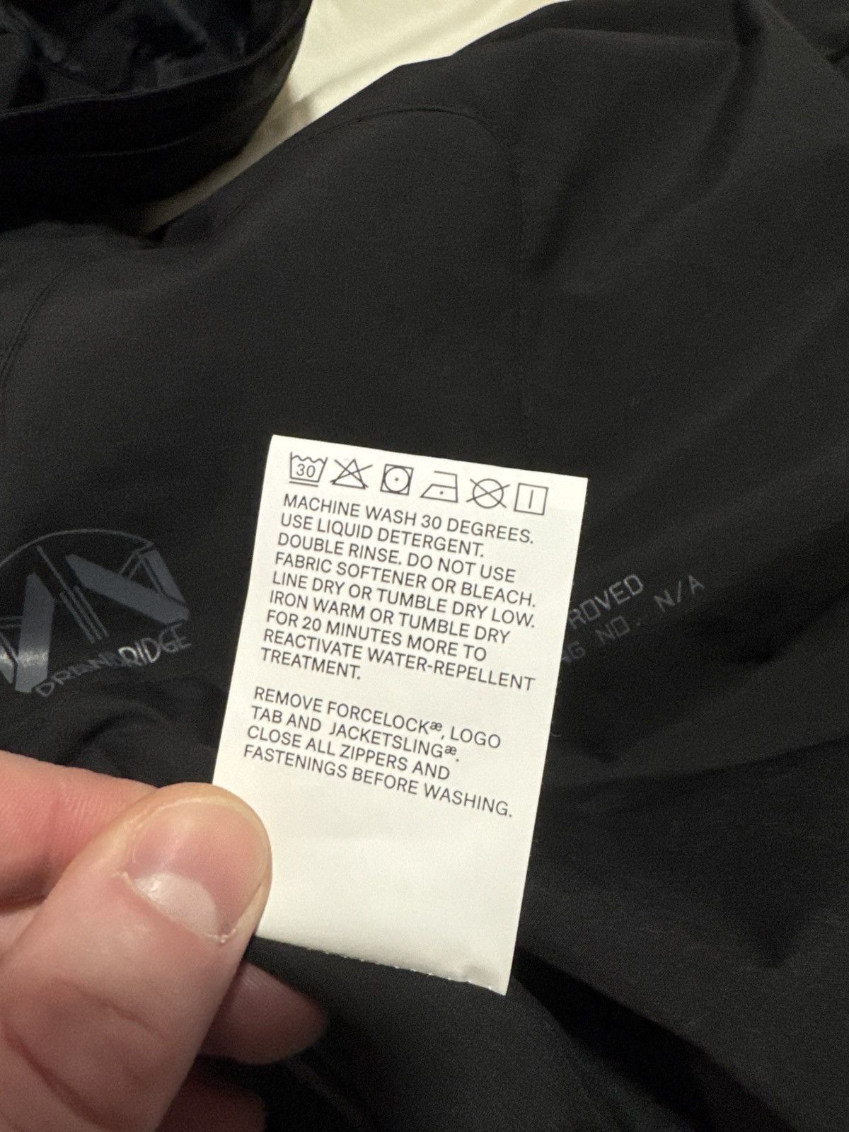 Acronym J91U-WSDB Size US M / EU 48-50 / 2 - 10 Thumbnail