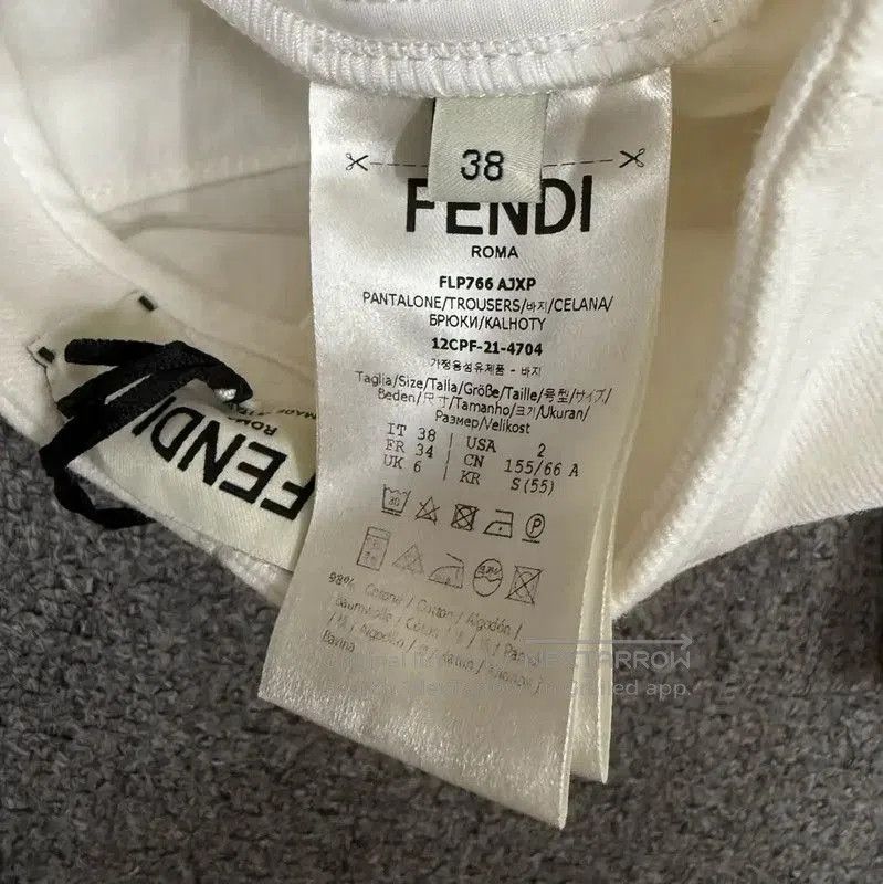 Fendi Fendi White Cotton Women's Shorts . Size 23" - 4 Thumbnail