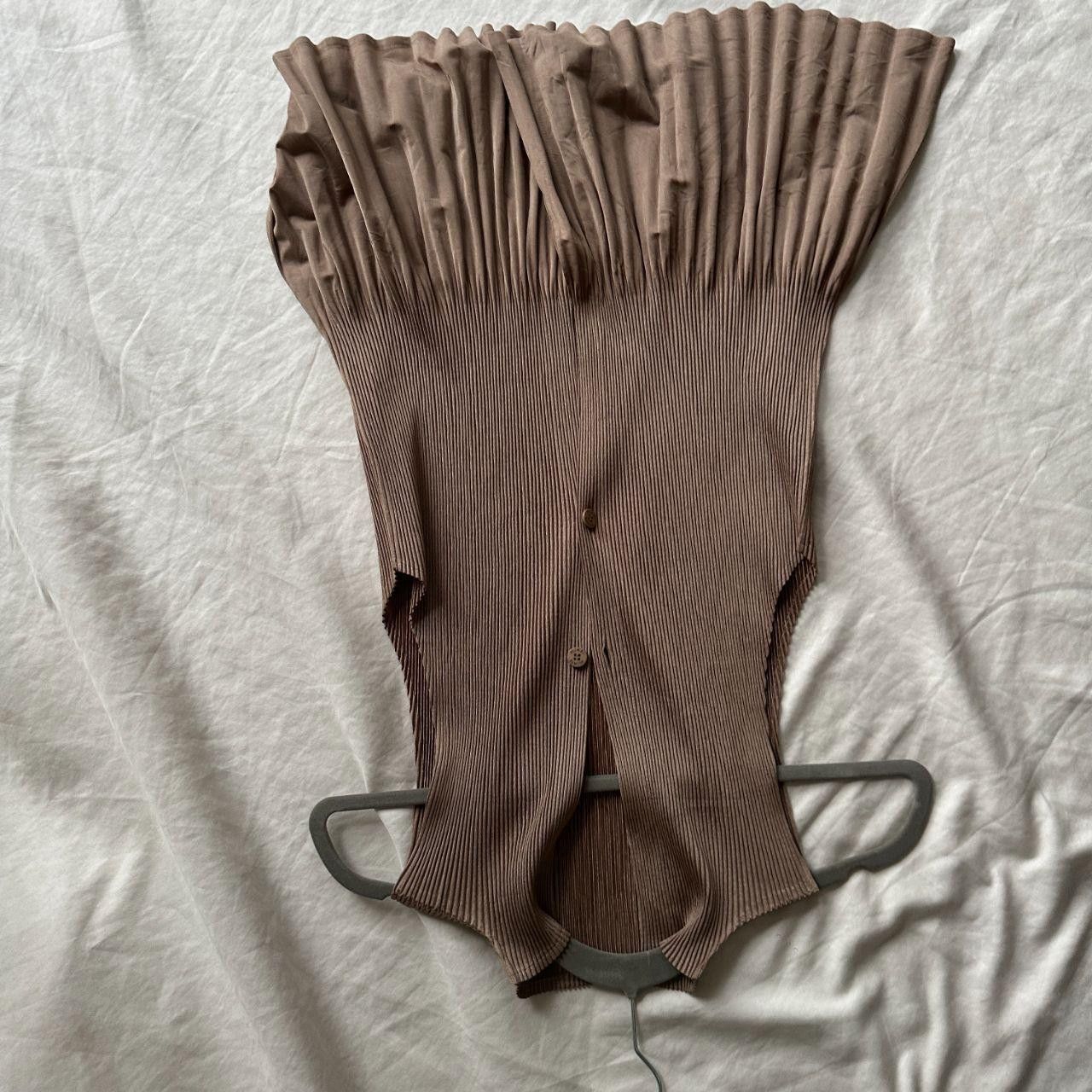 Pleats Please Issey Miyake Issey Miyake Pleats Please Camel A-line sleevless blouse Size XS / US 0-2 / IT 36-38 - 2 Thumbnail