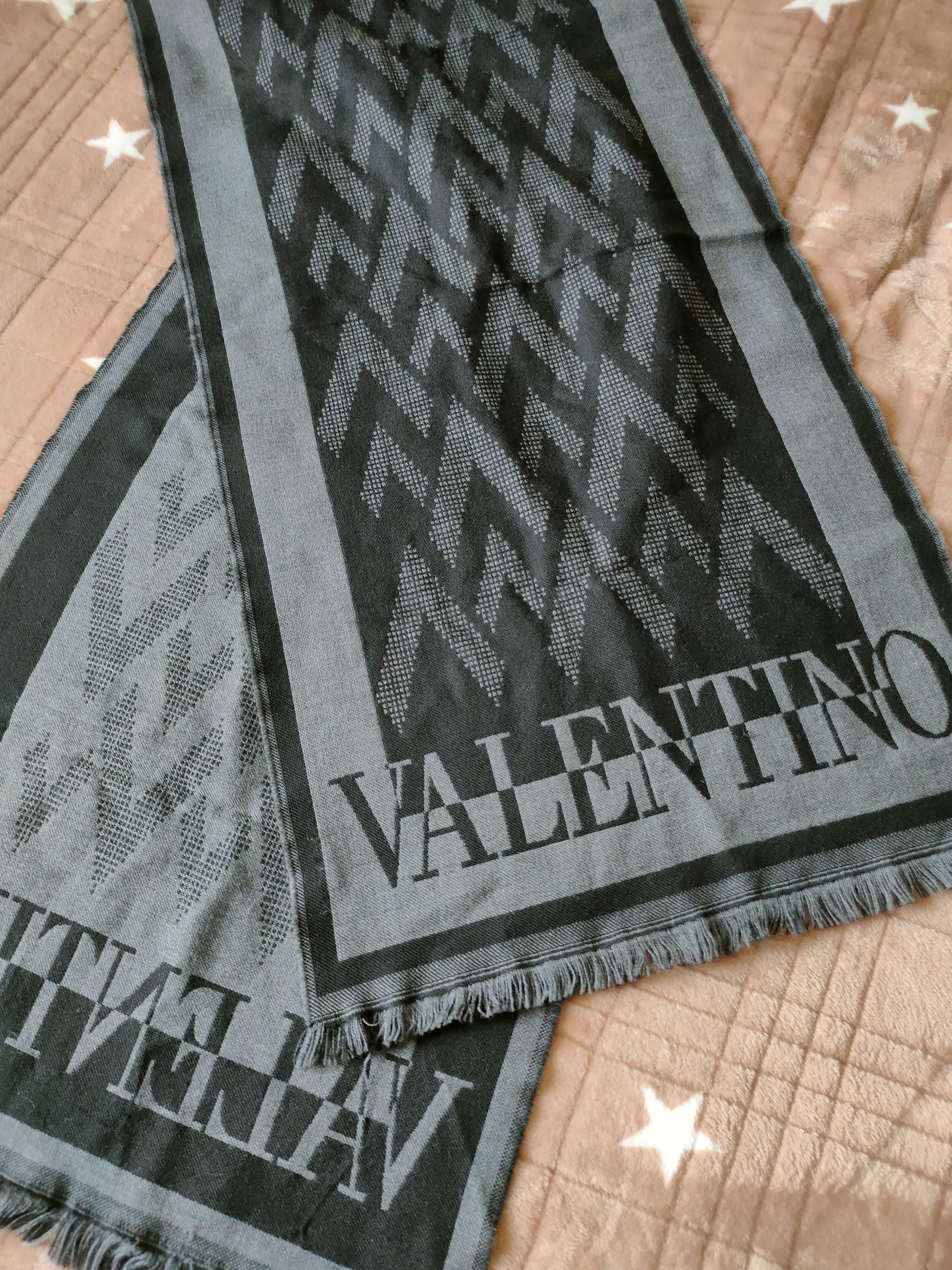 Valentino Valentino scarf cape scarf Valentino shawl handkerchief Size ONE SIZE - 7 Thumbnail