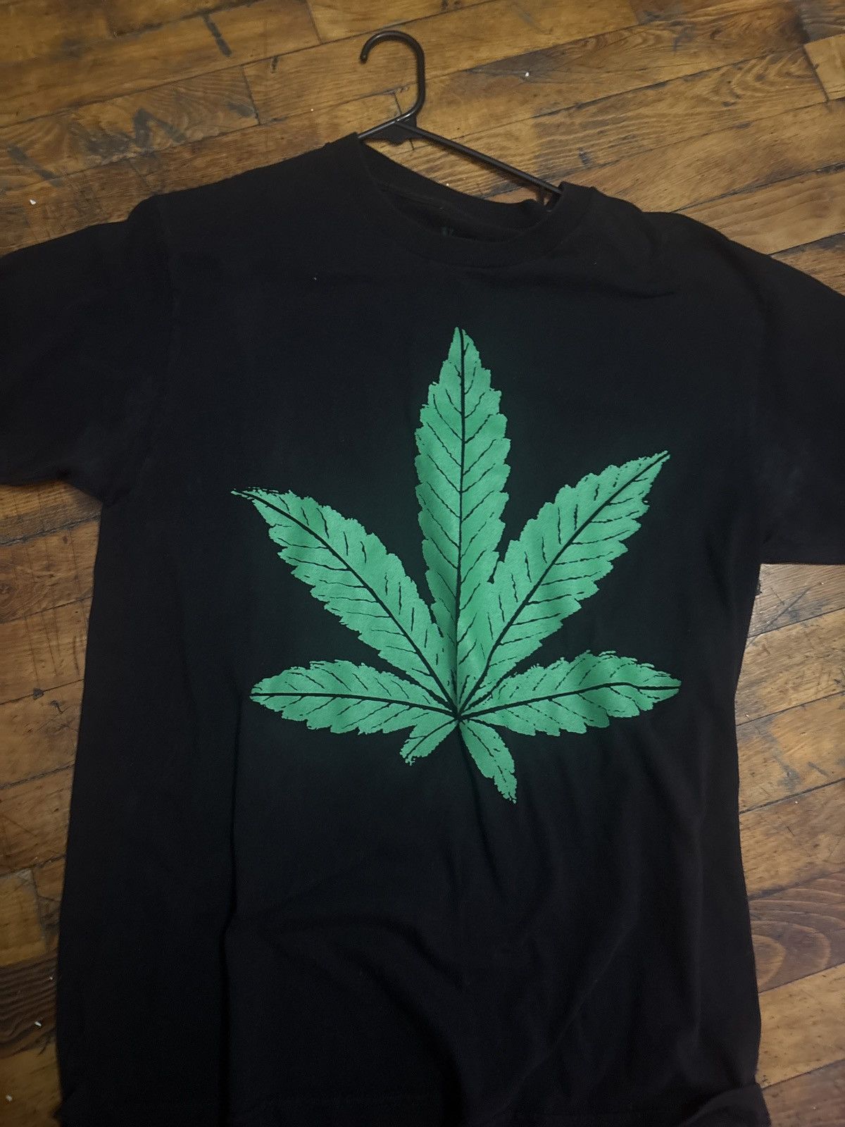 Vlone Vlone weed tee Size US L / EU 52-54 / 3 - 3 Thumbnail