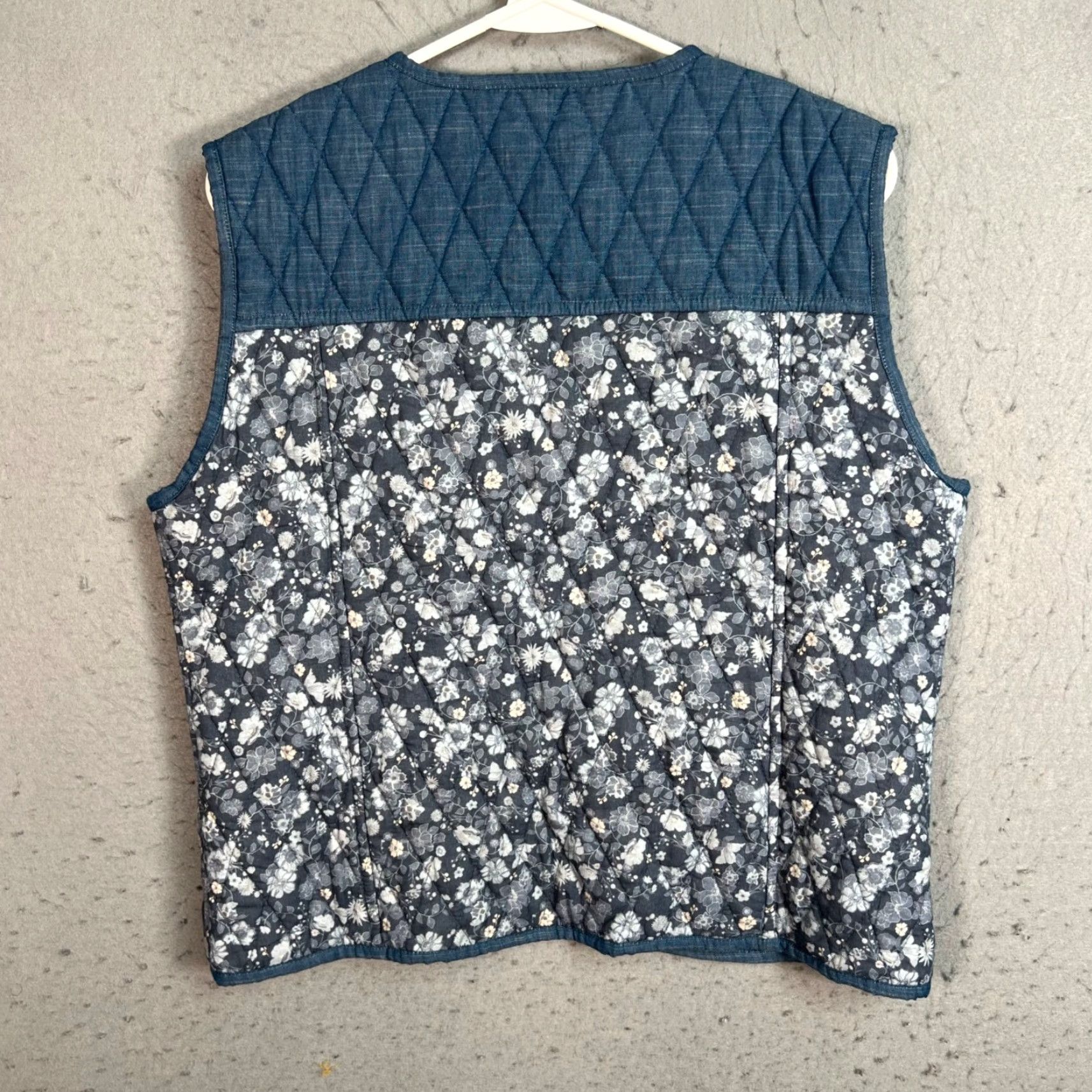 Vintage VEST Ophelia & Indigo Quilted Floral Blue/White Womens Large with Pockets Size L / US 10 / IT 46 - 2 Thumbnail