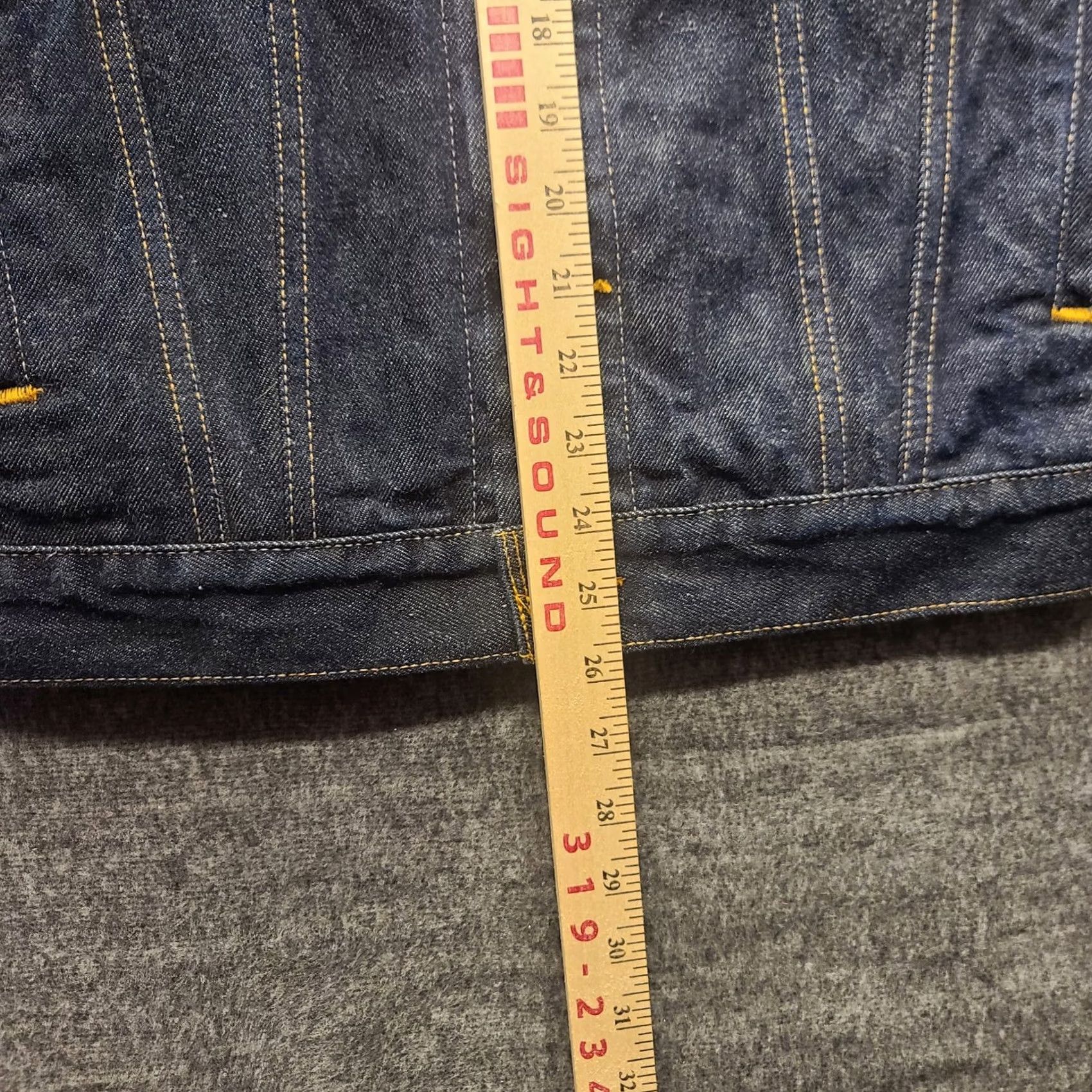 Levi's VINTAGE Levi's Trucker Jacket Womens Small 70516-4806 Denim Blue Long Sleeve Button Cotton 80s 90s Retro Fits Regular Womens Jacket Size S / US 4 / IT 40 - 7 Thumbnail
