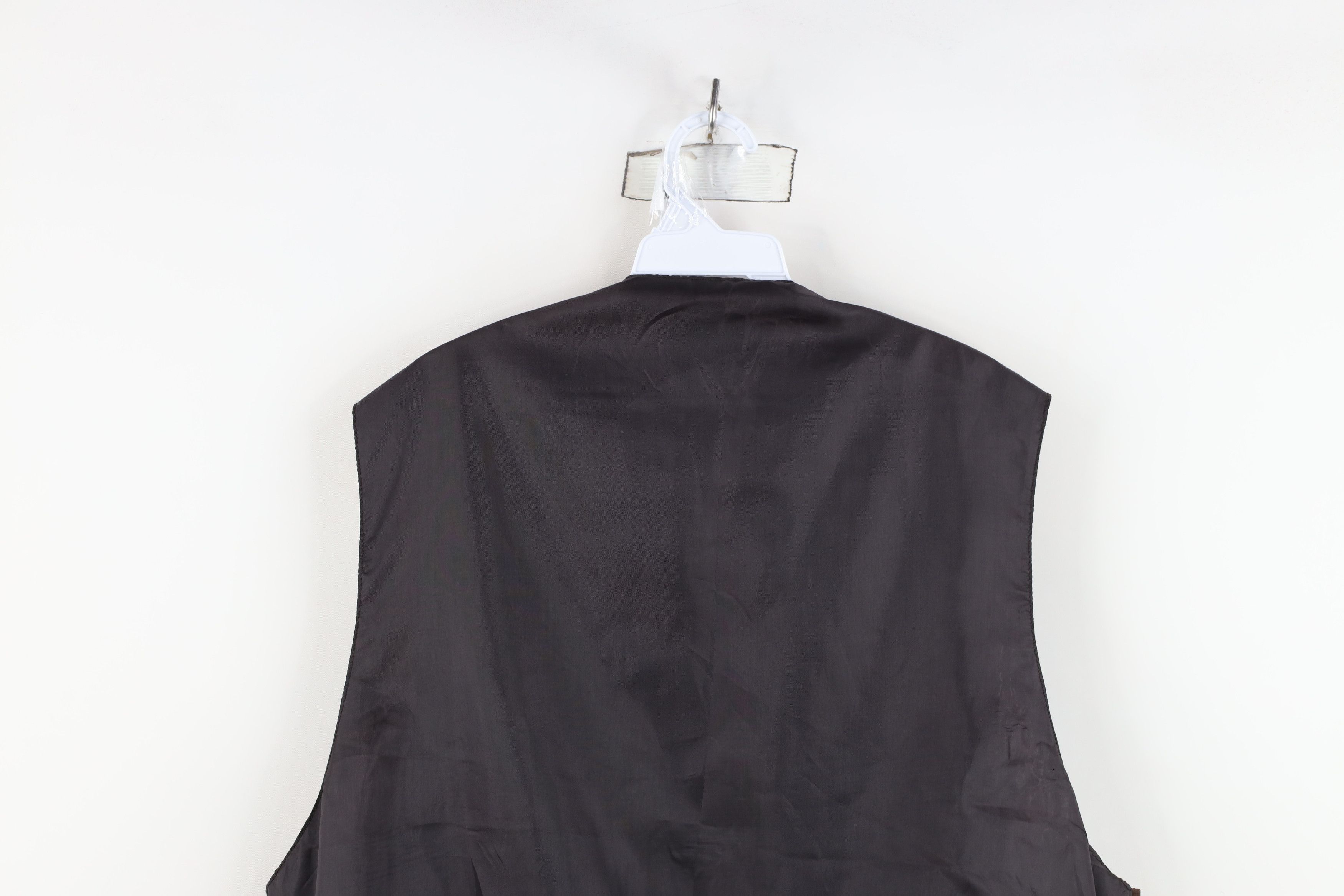 Vintage Vintage 90s Streetwear Buckle Back Suede Leather Vest Brown Size US XL / EU 56 / 4 - 14 Thumbnail