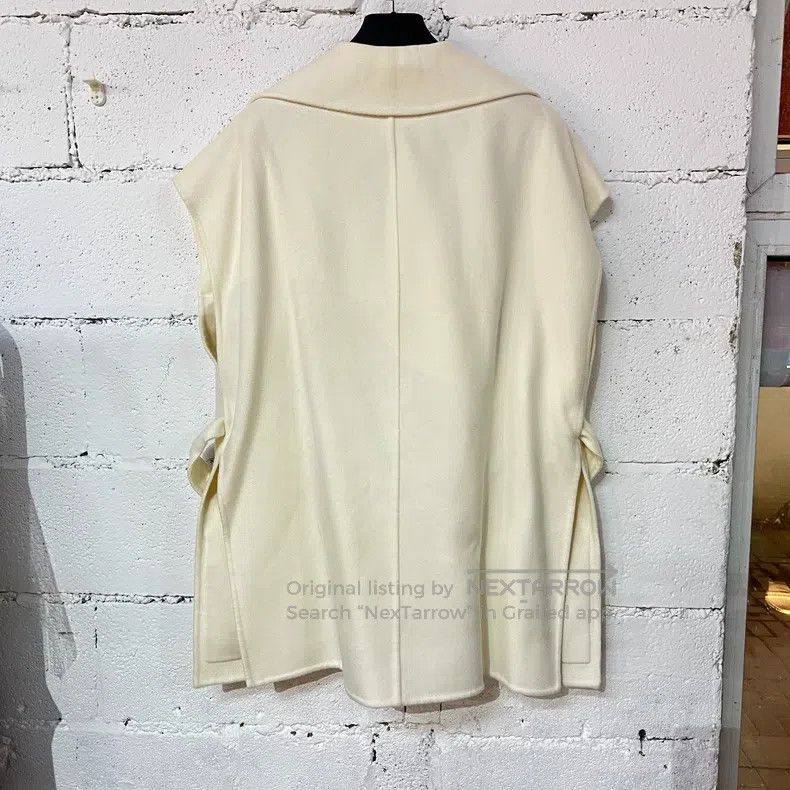Hermes Hermes White Cashmere Sleeveless Vest Jacket Size XXS / US 00 / IT 34 - 2 Thumbnail