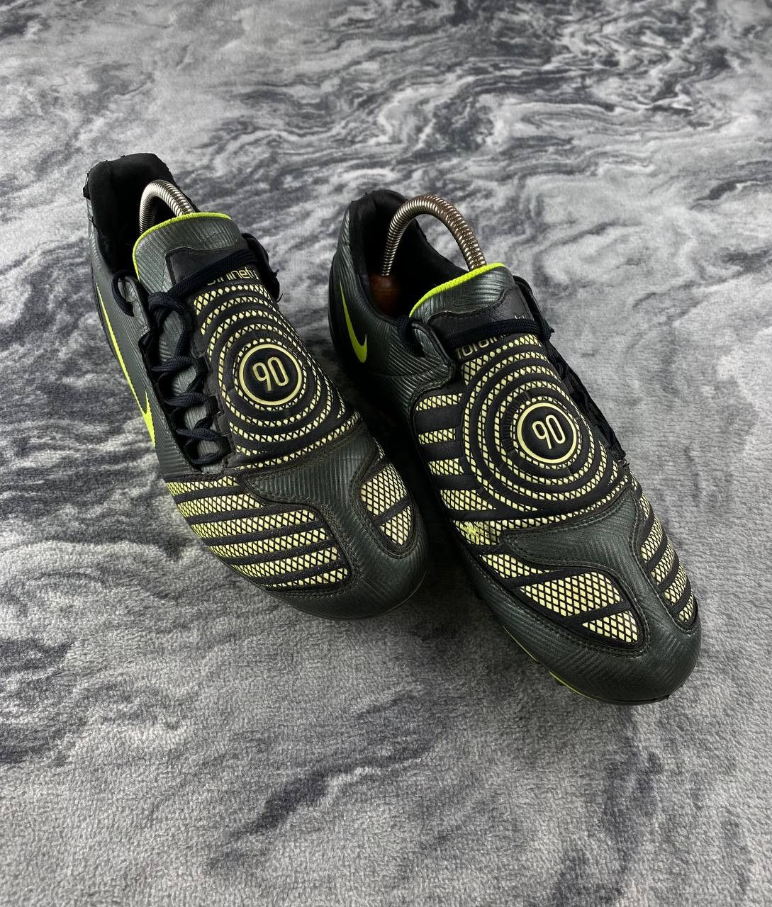 Nike Vintage 2007 Nike Total 90 Football Boots Soccer Cleats Men Size US 10 / EU 43 - 2 Thumbnail