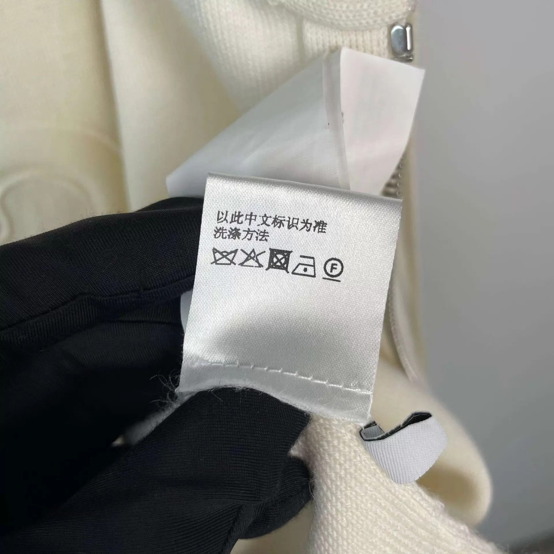 Loewe Loewe 97% New Wool Knit Hoodie S Cream White Size S / US 4 / IT 40 - 9 Thumbnail