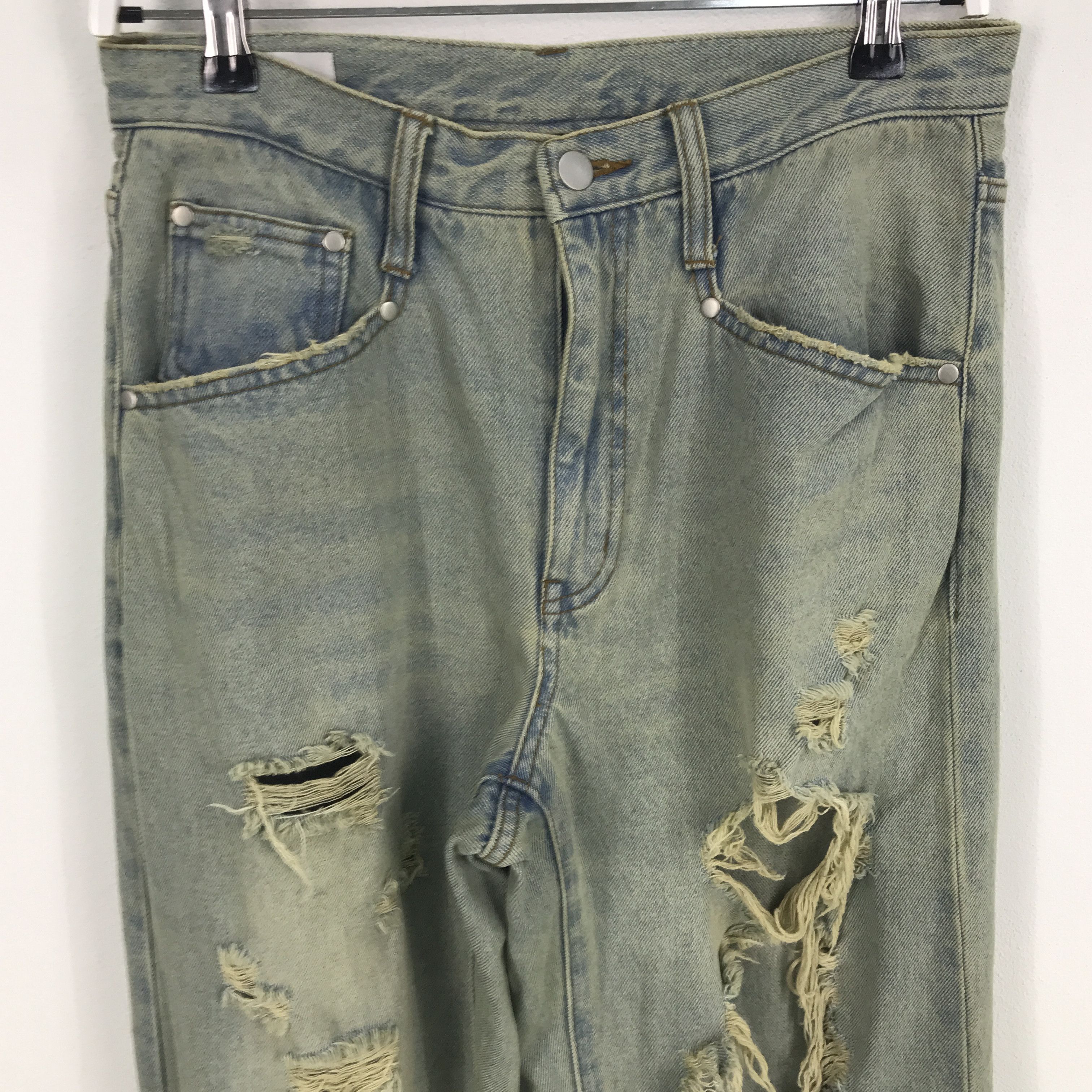 Japanese Brand Rare japanese brand distressed denim pants Size US 28 / EU 44 - 2 Thumbnail