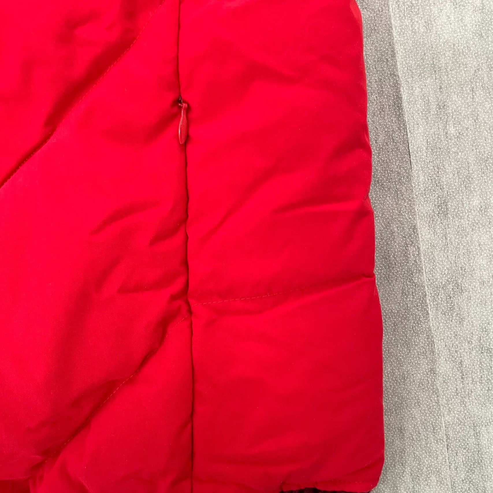 Victoria's Secret Victoria's Secret PINK Womens Vest XS/S Down Insulated Zip Puffer Love Red Casual Winter Size XS / US 0-2 / IT 36-38 - 5 Thumbnail